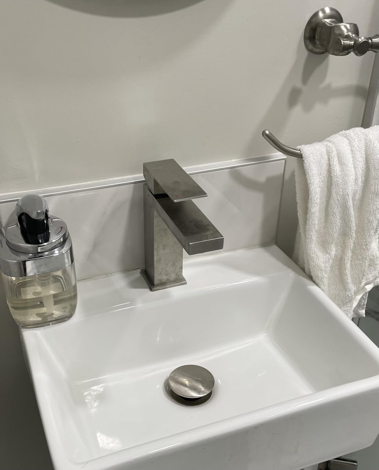 KENES Brushed Nickel Bathroom Faucet 1 Hole, Single Handle Vanity Faucet customer photo 1
