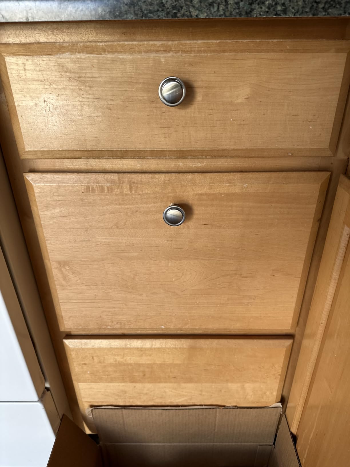 Ravinte Brushed Nickel Cabinet Knobs Zinc Drawer Knobs, 1-1/4 Inch, 30 Pack customer photo 1