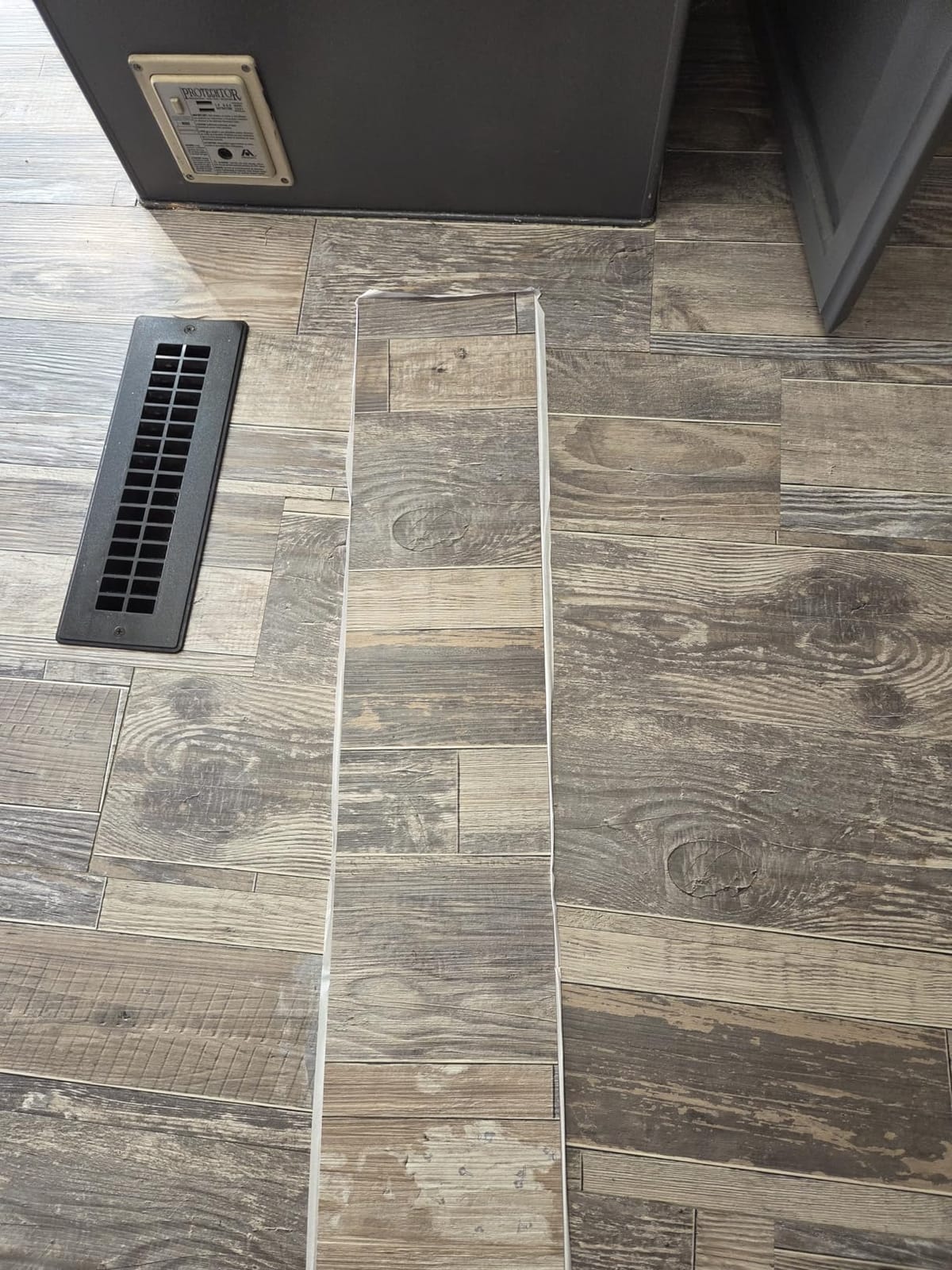 Art3d 36-Pack Peel and Stick Vinyl Floor Tiles (54 Sq.Ft), Brown Stone customer photo 2