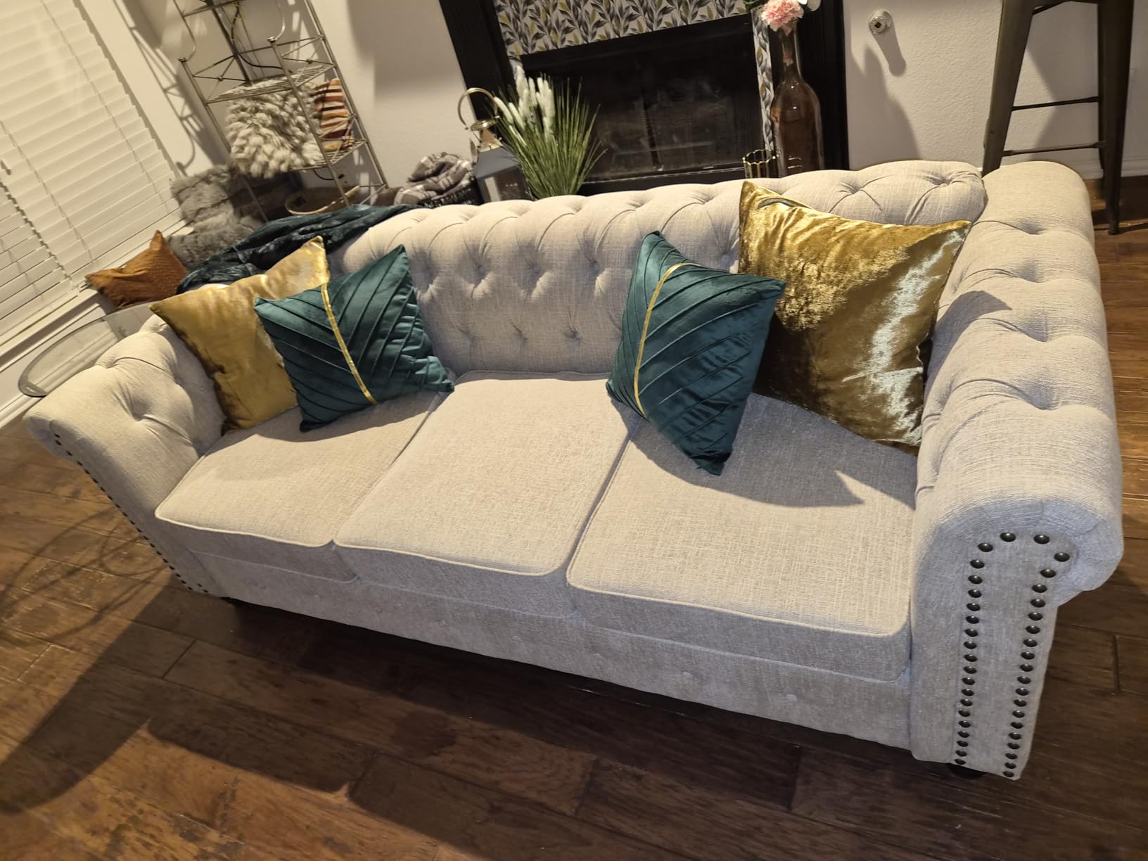 Morden Fort 3 Piece Classic Chesterfield 6-Seater Set, Tufted Chair & Loveseat & Sofa Solid Wood Legs Thick Cushion, Pet-Friendly Couch Set Furniture for Living Room Bedroom Apartment, Linen Beige customer photo 2