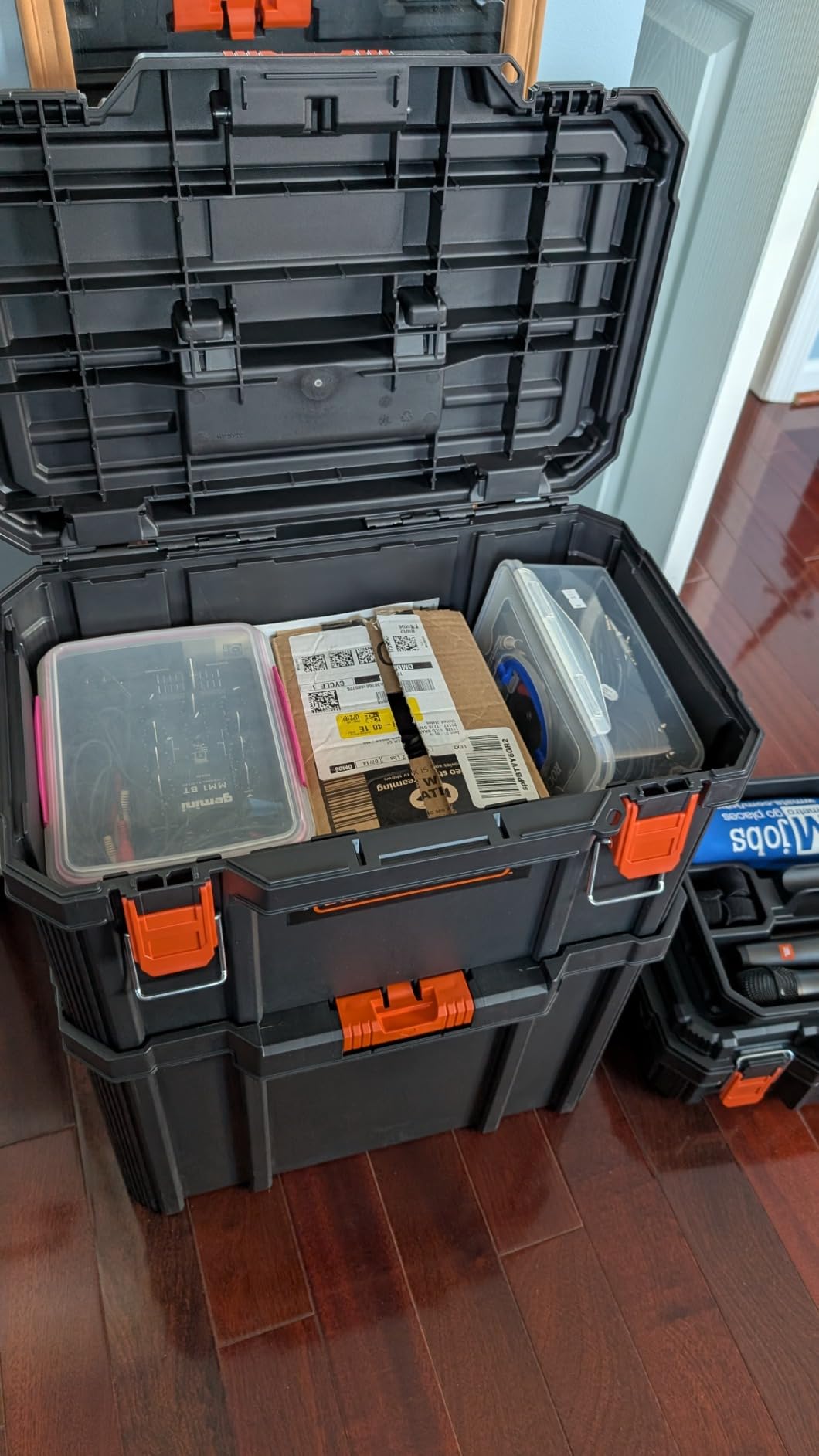 beyond by BLACK+DECKER BLACK+DECKER BDST60500APB Stackable Storage System - 3 Piece Set (Small, Deep Toolbox, and Rolling Tote) customer photo 1