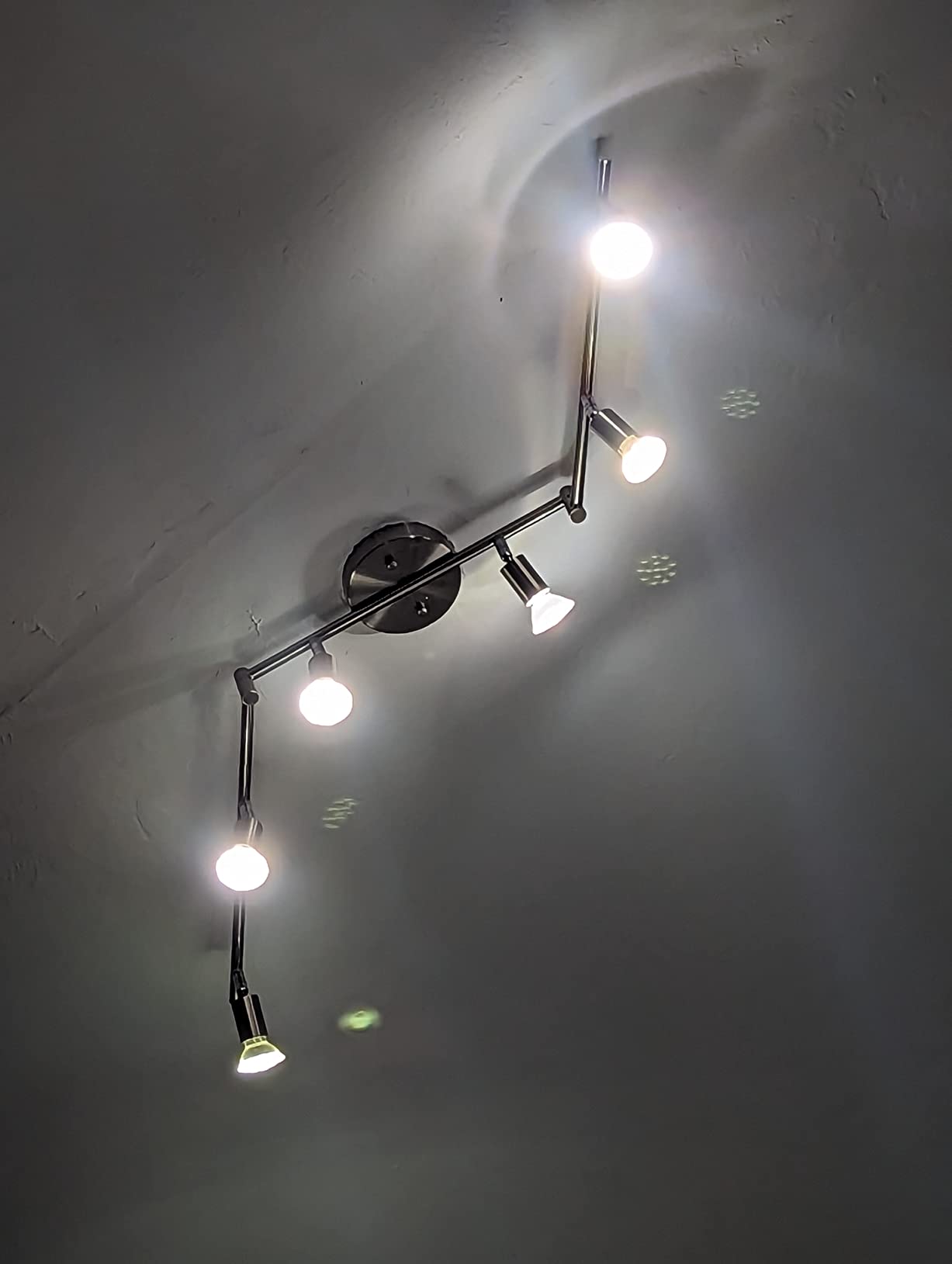 Ascher 6-Light LED Track Lighting Kit, Flexibly Rotatable Light Heads, 6 Way Ceiling Spotlight Matt Nickel Finish, Including 6 GU10 LED Bulbs (4W 400LM Daylight White 5000K) customer photo 2