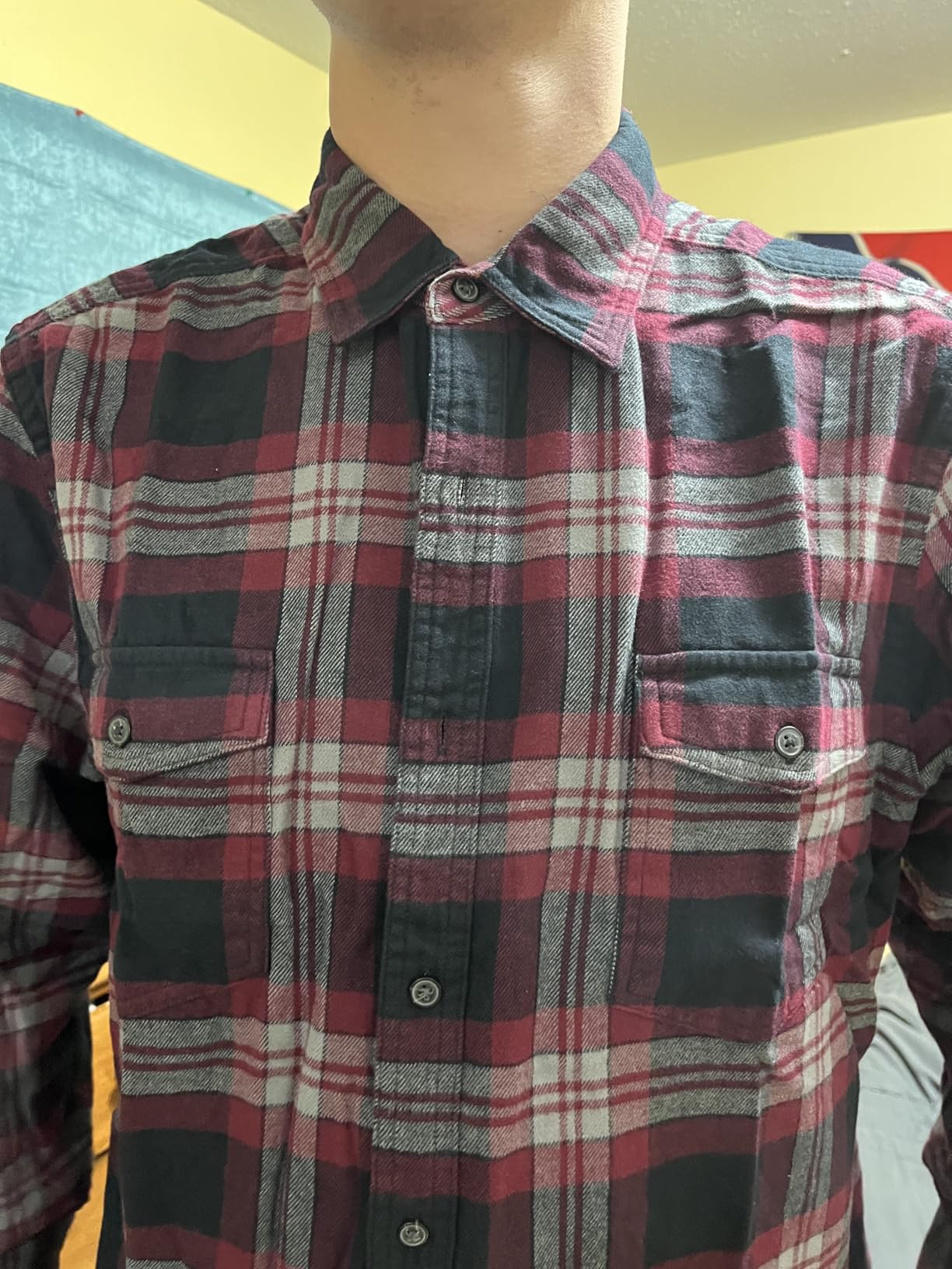 Amazon Essentials Men's Slim-Fit Flannel Long-Sleeve Button Down Shirt, Two-Pocket, 100% Cotton, Plaid customer photo 1