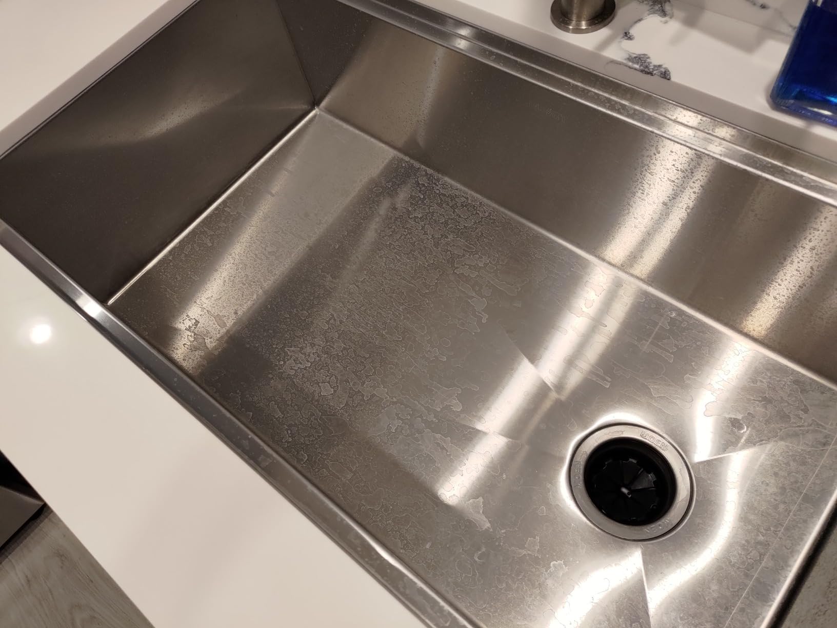 Ruvati 30-in 16-Gauge Offset-Drain Workstation Kitchen Sink - RVH8582 customer photo 1