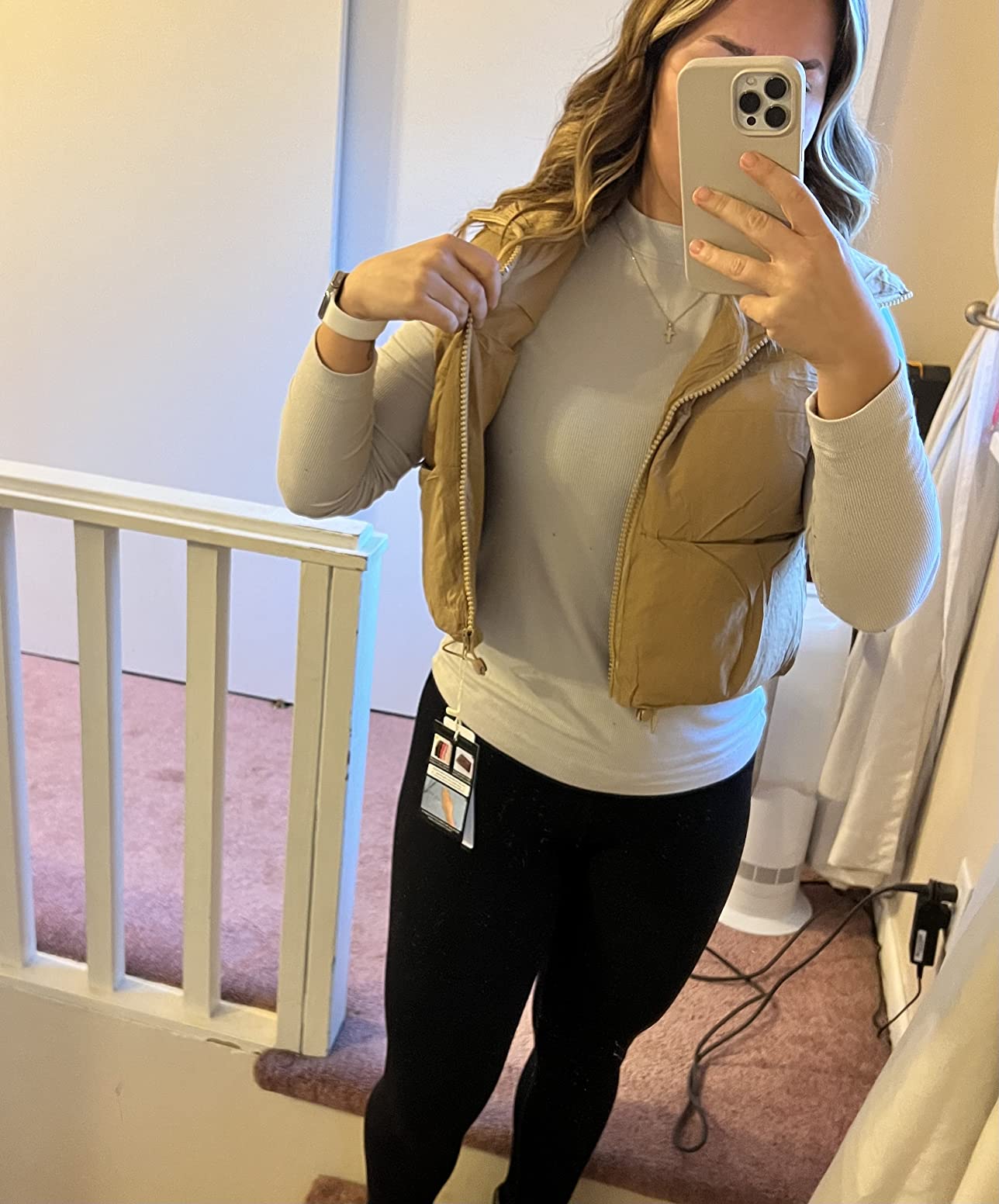 UANEO Cropped Puffer Vest Women Zip Up Stand Collar Sleeveless Padded Crop Puffy Vests customer photo 2