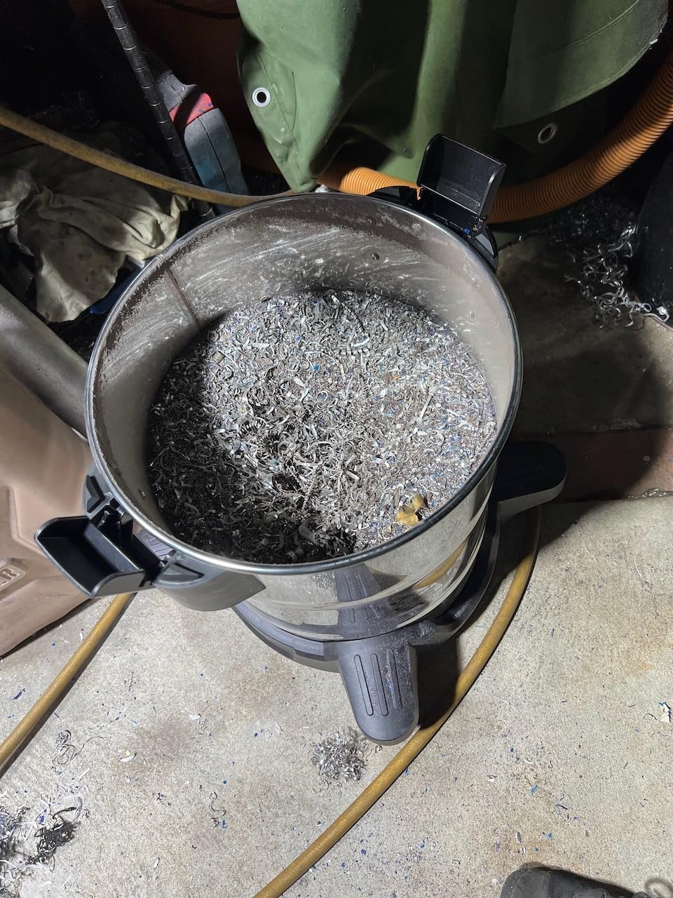 DEWALT 10 Gallon Cyclone Dust Separator for Wet/Dry Shop Vacuums,DXVCS003 customer photo 2