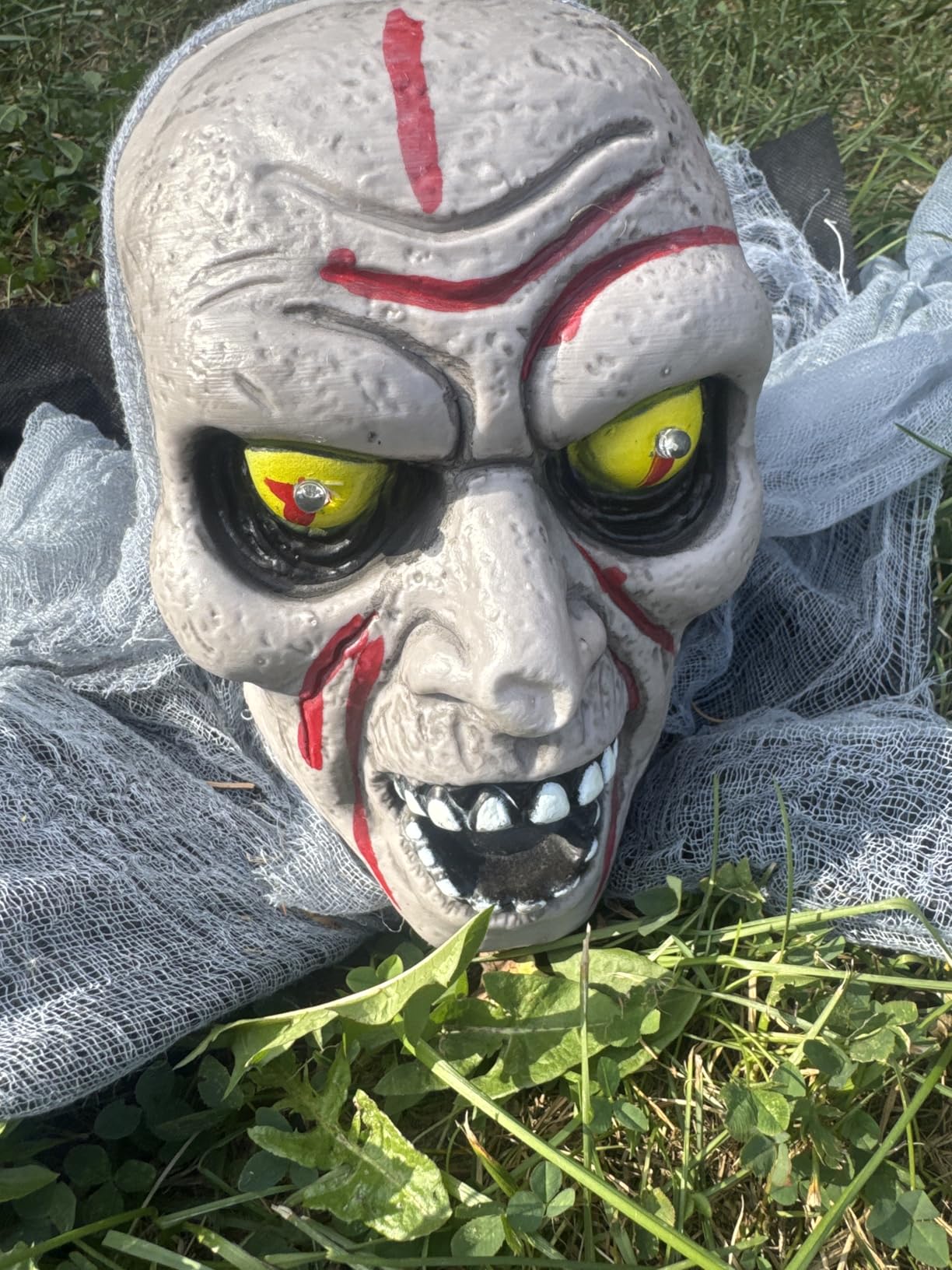 JOYIN Halloween Zombie Groundbreaker Outdoor Decoration, Zombie Groundbreaker with Light-up Eye and Creepy Sound (IR Sensor Activated) for Halloween Outside, Lawn, Graveyard Decor, Haunted House Props customer photo 2