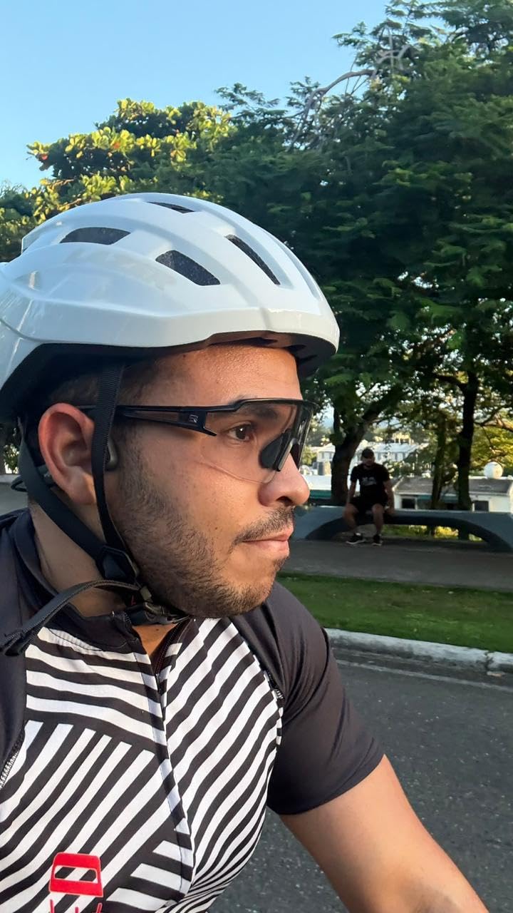 ROCKBROS Photochromic Sports Sunglasses Professional Anti Fog - UV400 Goggles with Myopia Frame for Running Cycling Fishing customer photo 1