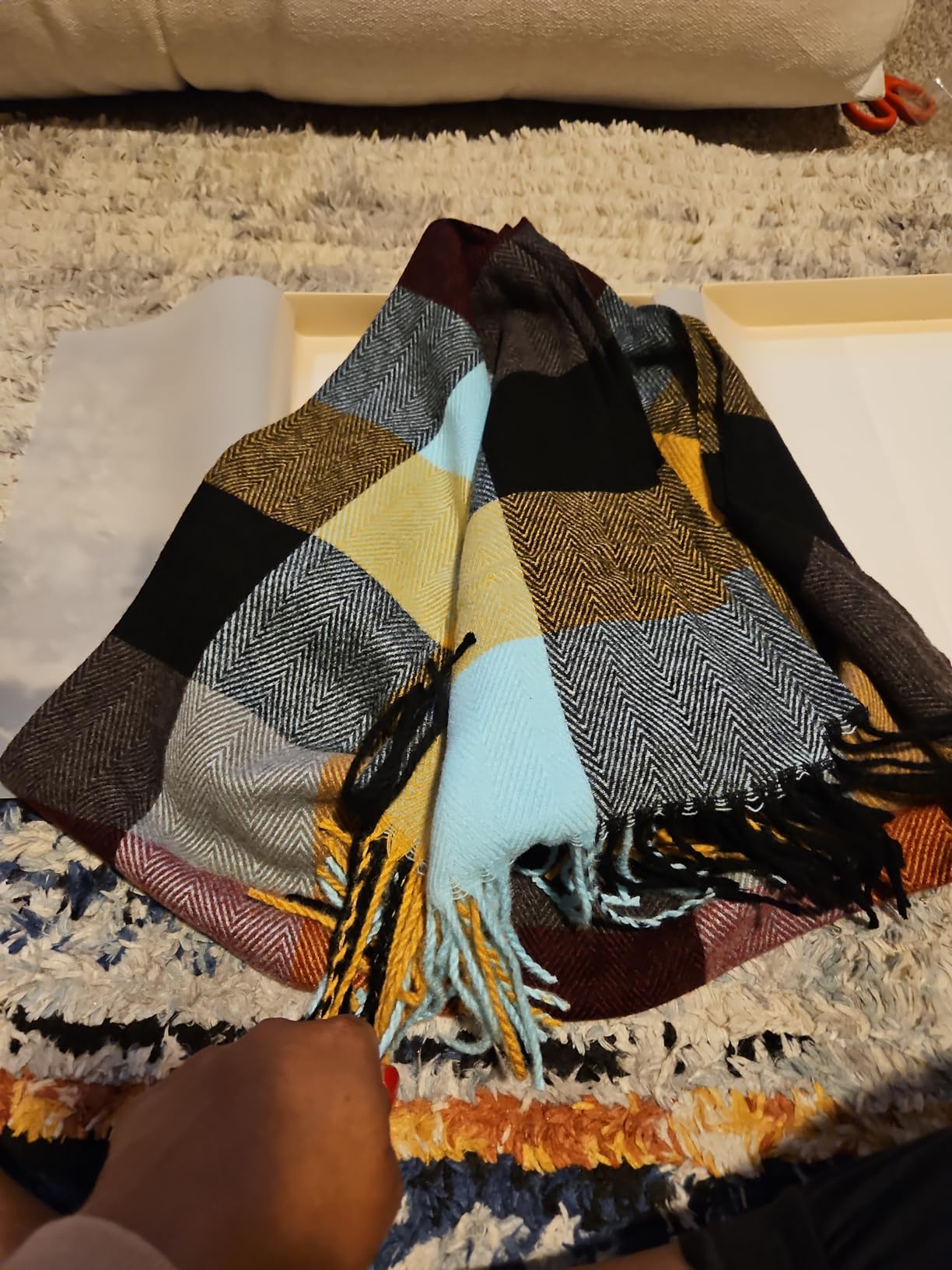 Villand Women's Wool Scarf - Cashmere Feel Winter Checked Scarves for Women, Large Soft Thick Shawls and Wraps with Gift Box customer photo 2
