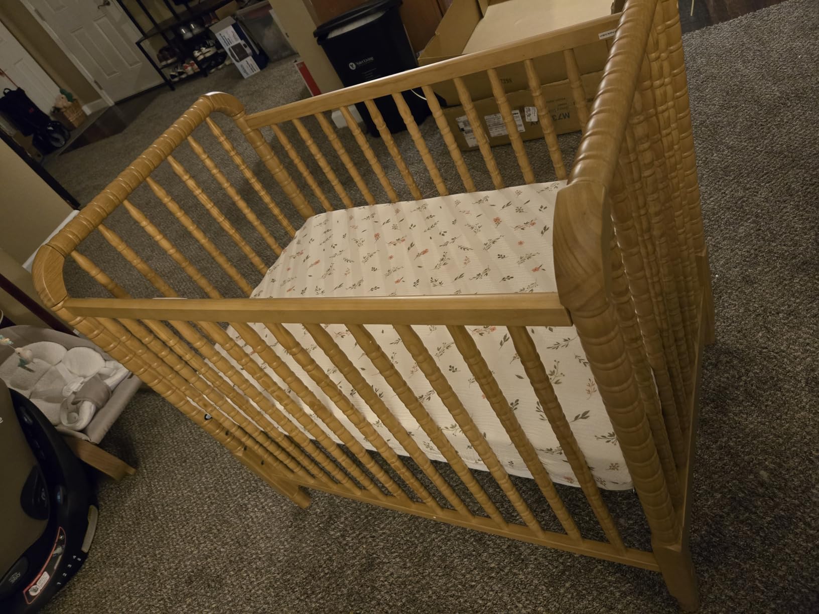DaVinci Jenny 3-in-1 Convertible Mini Crib, GREENGUARD Certified, Ebony customer photo 2