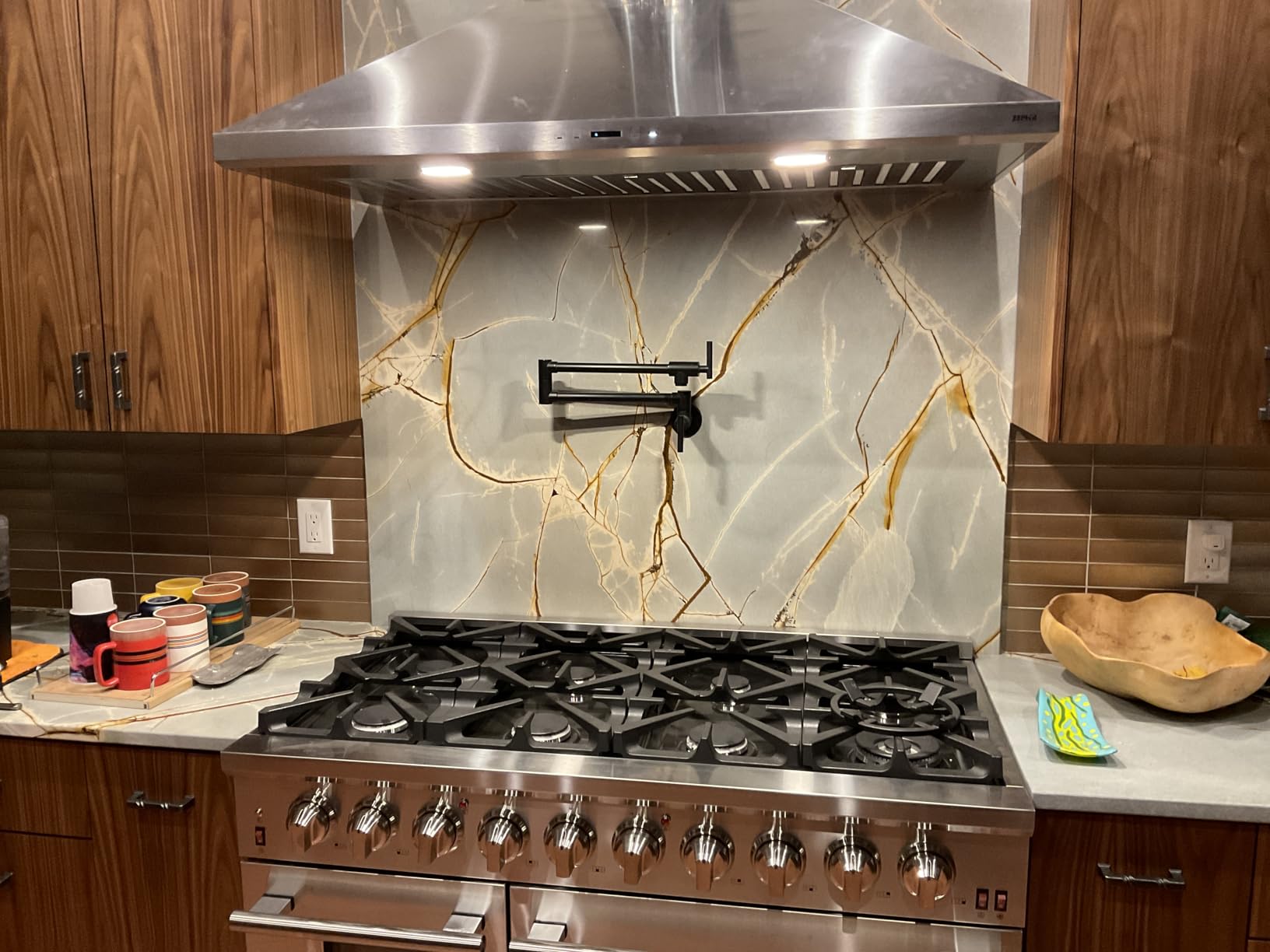 WOWOW Pot Filler Faucet Brushed Gold, Solid Brass Pot Filler Wall Mount Kitchen Stove Faucet with Double Joint Swing Arms customer photo 2