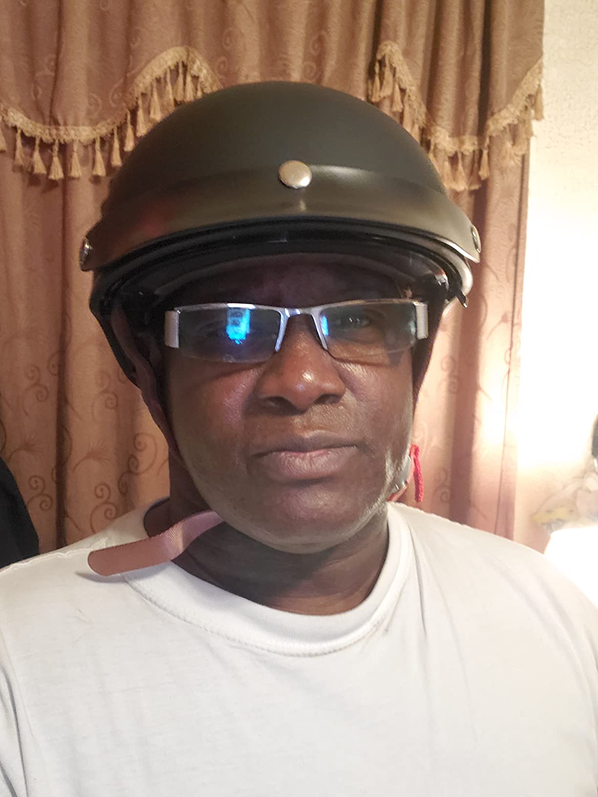 VCAN Cruiser Half Face Motorcycle Helmet with Drop-Down Sun Visor, Removable Peak and Quick Release Buckle customer photo 1