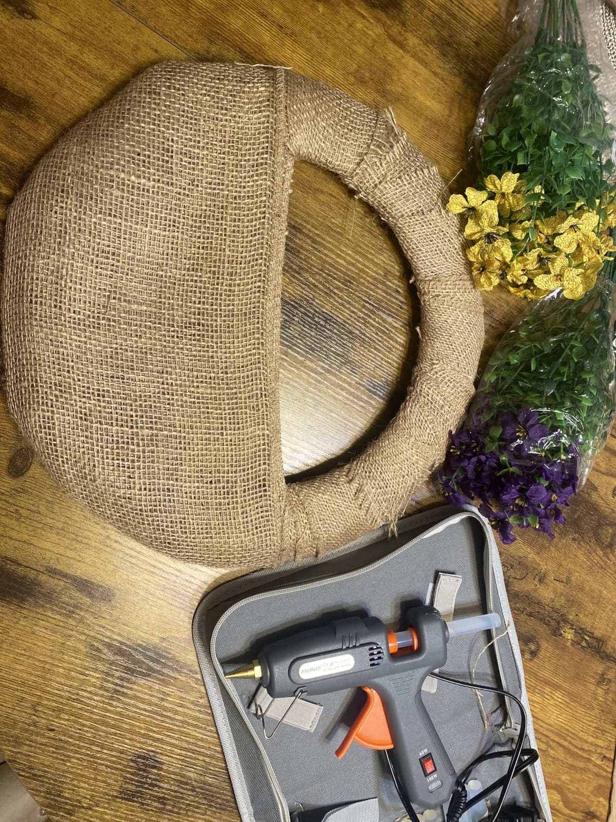 ROMECH 60/100W Dual Temp Hot Glue Gun and Sticks Set, Full Size with Case customer photo 1