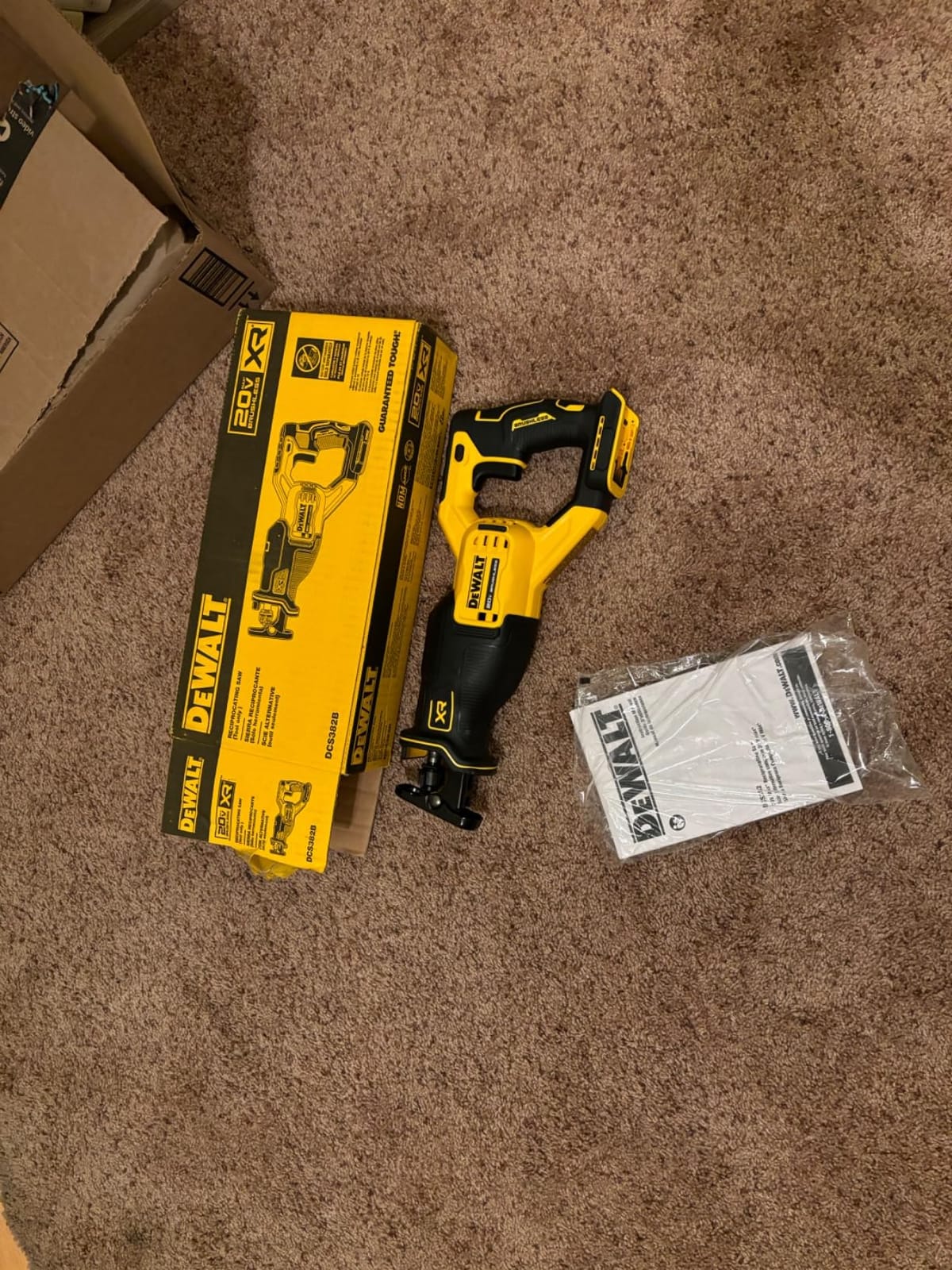 DEWALT 20V MAX* Reciprocating Saw, Cordless, 2-Finger Variable Trigger, Keyless Blade Clamp, Tool Only (DCS382B) customer photo 1