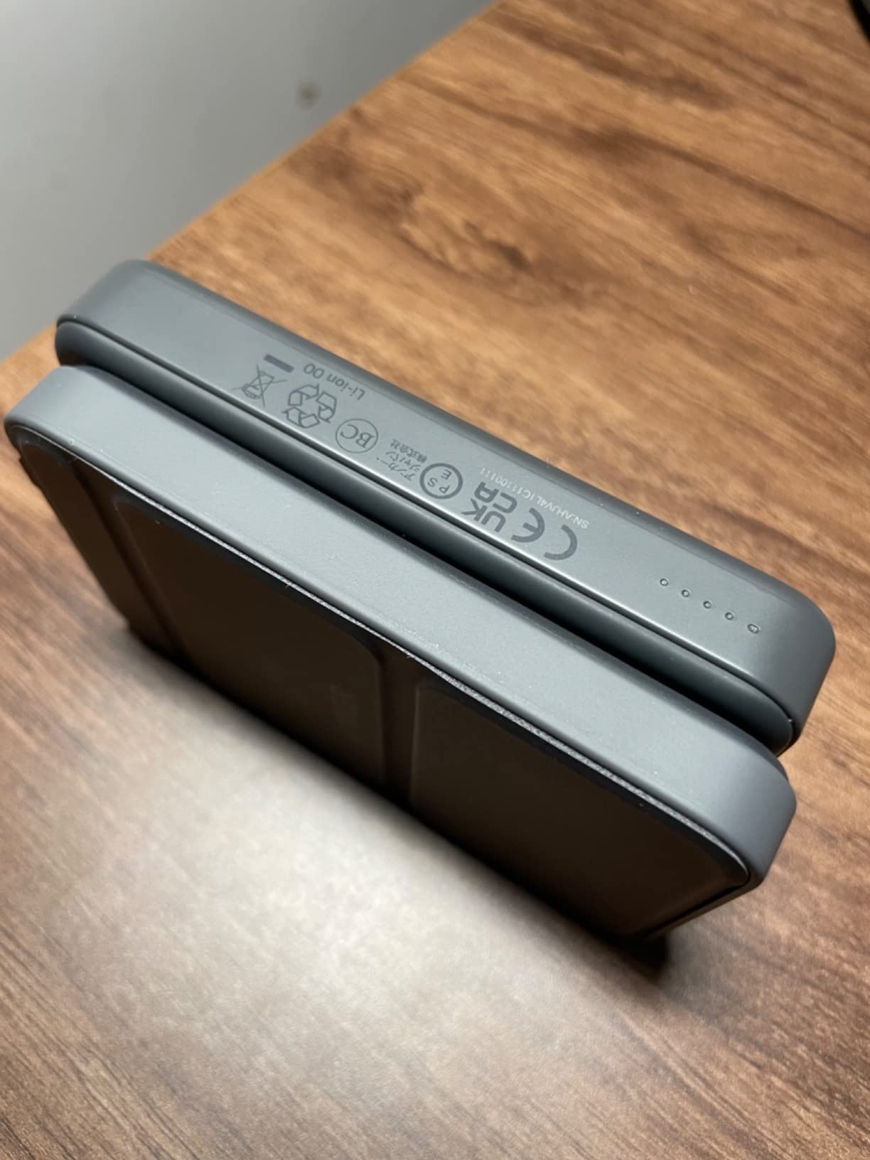 Anker 633 Magnetic Power Bank with Stand, 10,000mAh Portable Charger customer photo 1