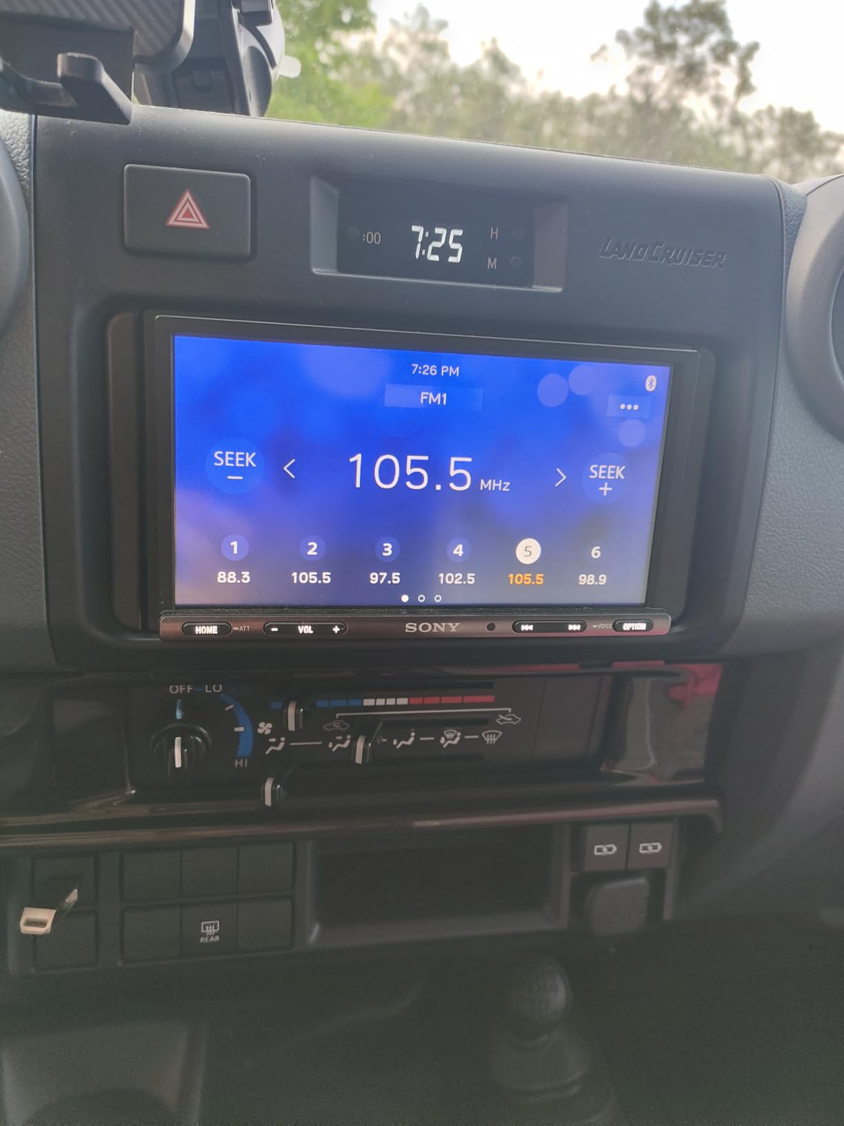 Sony XAV-AX3200 7-Inch Multimedia Receiver with Apple CarPlay/Android Auto customer photo 1