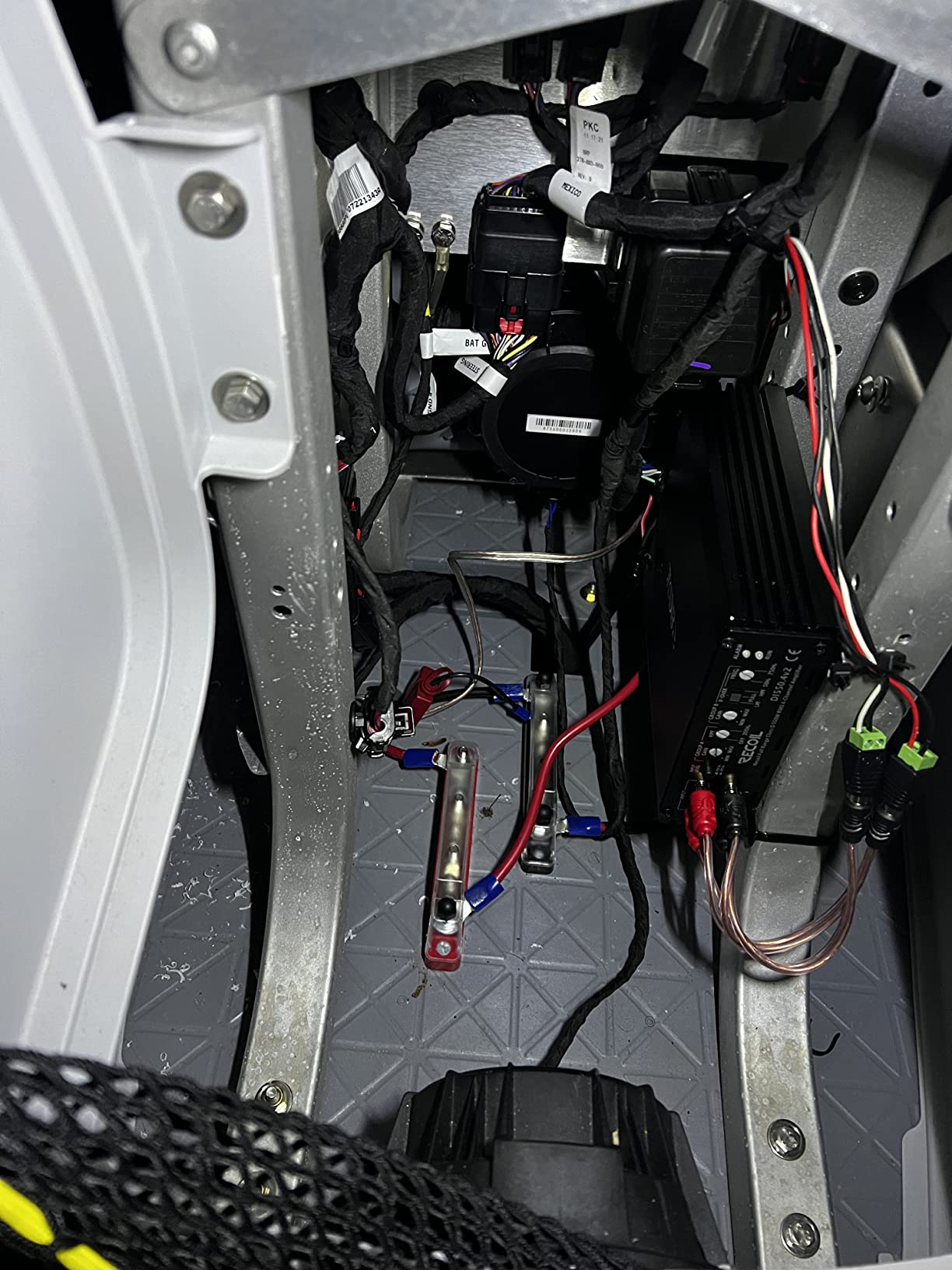 Recoil DI550.4 Full-Range Class-D 4-Channel Car Audio Amplifier 1040W customer photo 2