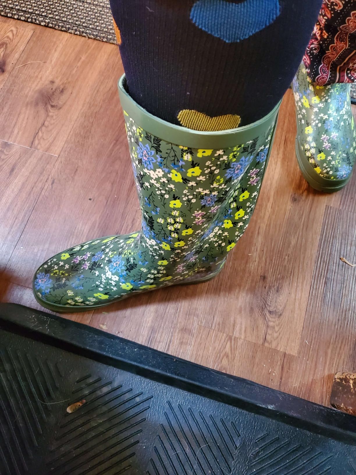 landchief Rain Boots for Women, Waterproof Ladies Tall Knee High Rubber boots,Comfort Garden Boots Anti-Slip Mid Heel Women Rain Shoes Outdoor customer photo 1