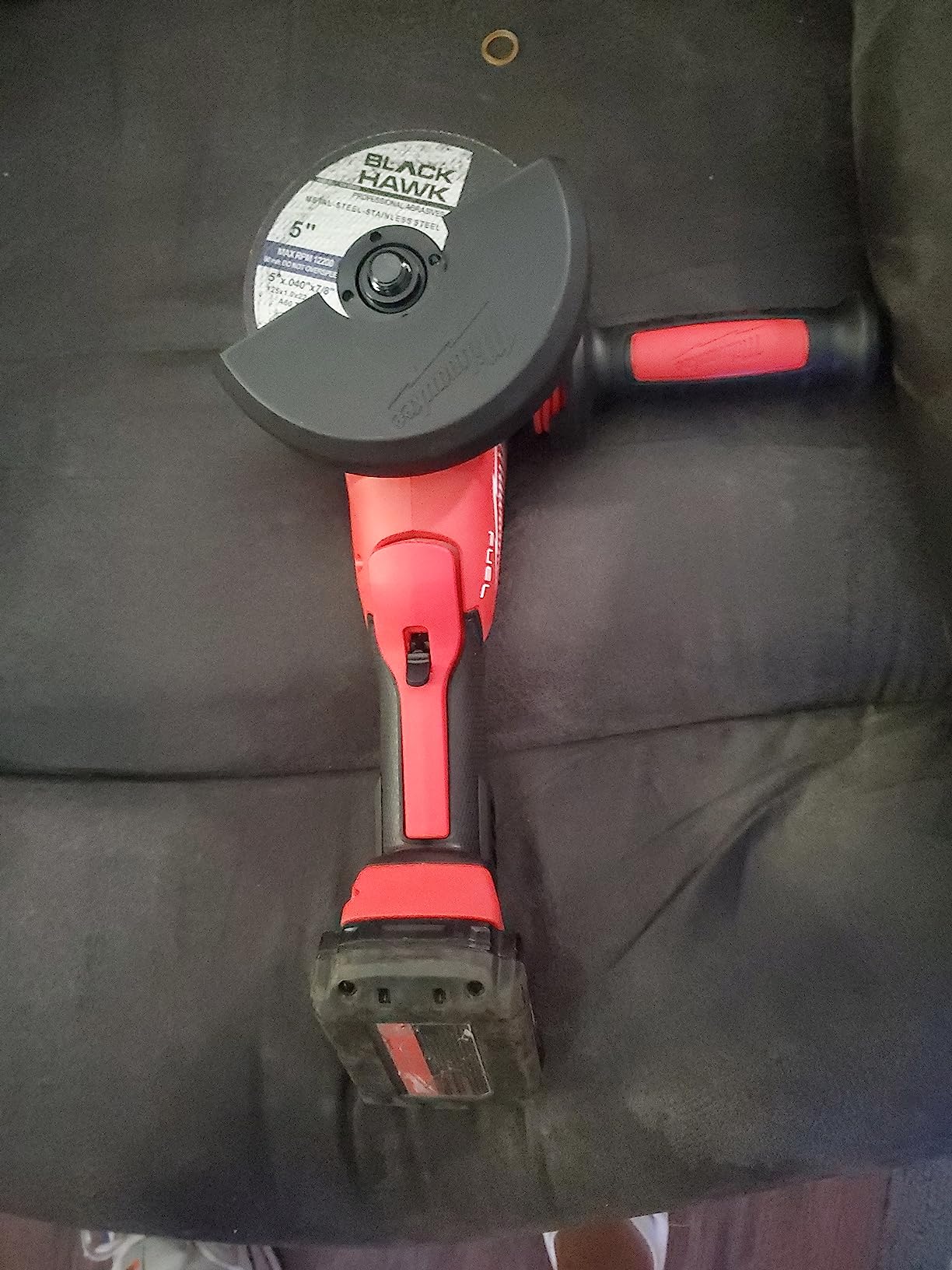Milwaukee 2880-20 M18 Fuel Brushless Lithium-Ion 4-1/2 in. / 5 in. Cordless Small Angle Grinder with No-Lock Paddle Switch (Tool Only) customer photo 2