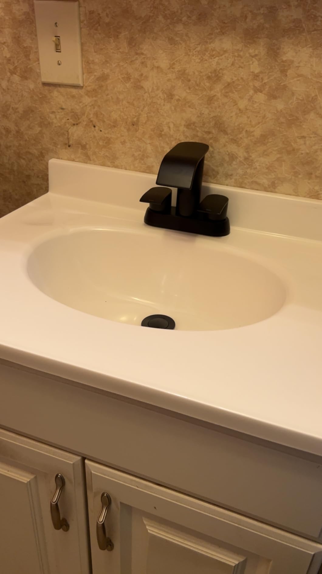 Fine Fixtures Cultured Marble Composite Bathroom Sink Top - Fits Standard 24” Vanity | Elegant and Durable Bathroom Sinks for Modern Homes - Upgrade Your Space - Perfect for Any Bathroom Design customer photo 2