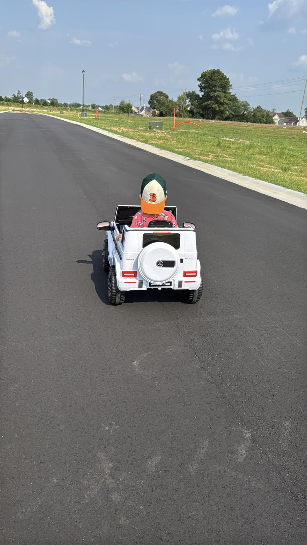 ANPABO 12V 7AH Licensed Mercedes-Benz G63 Electric Car for Kids, White customer photo 1