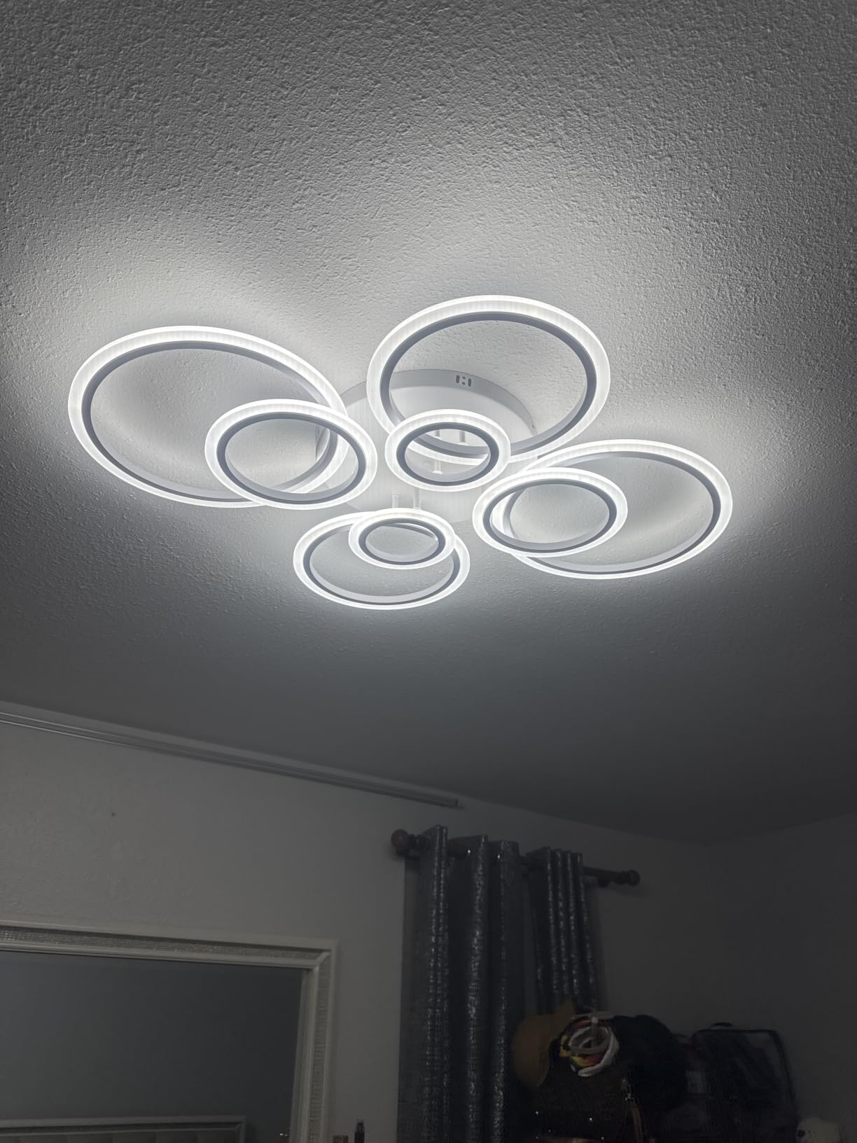 Shine LUEST Modern LED Ceiling Light, Dimmable LED Chandelier Flush Mount Ceiling Lights, Remote Control Acrylic Ring Ceiling Lamp Fixture for Living Room Dining Room Bedroom (White, 8 Rings) customer photo 2