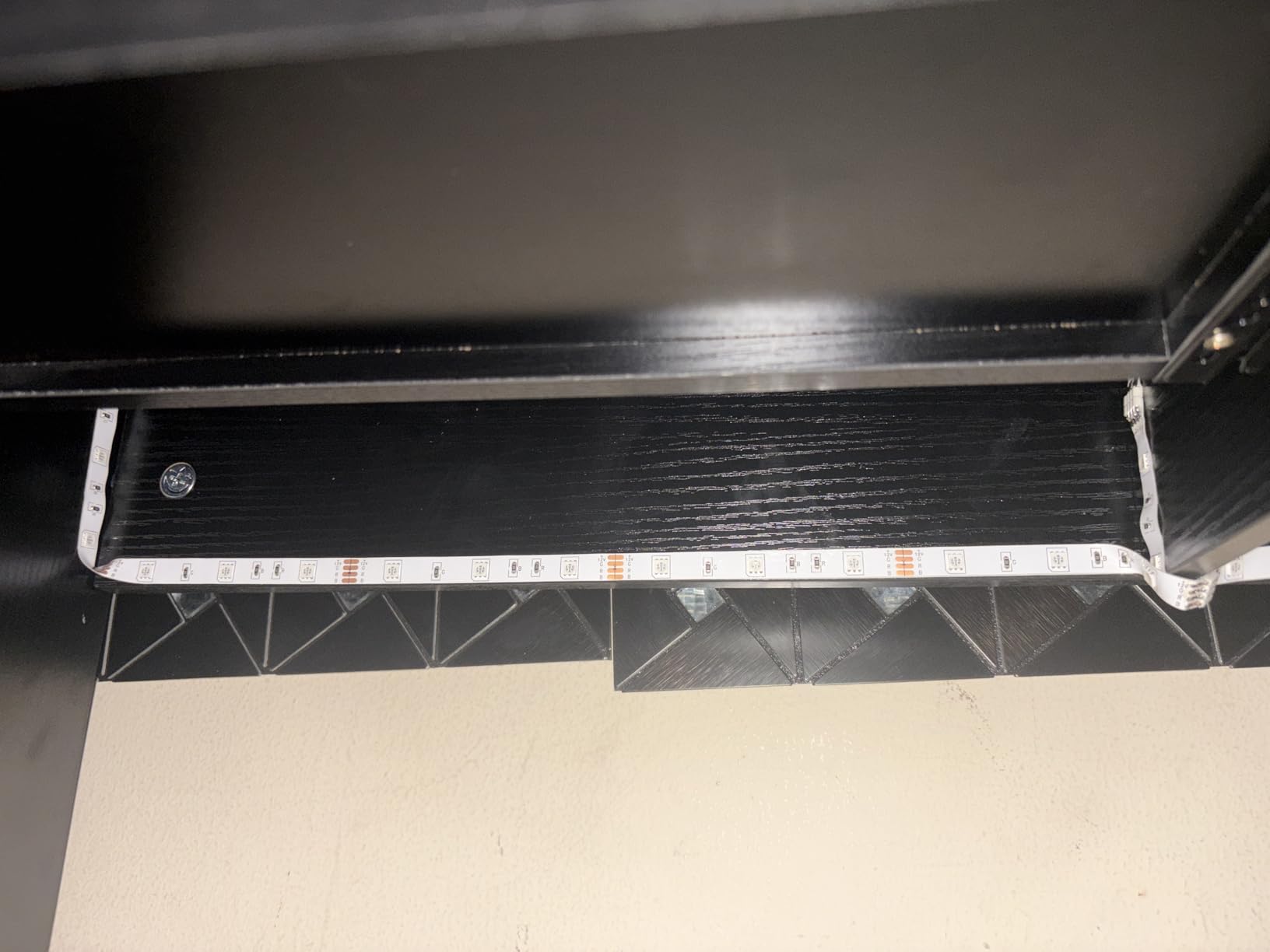 maylit 10 PCS 20in Smart RGB Under Cabinet Lights Kit customer photo 1