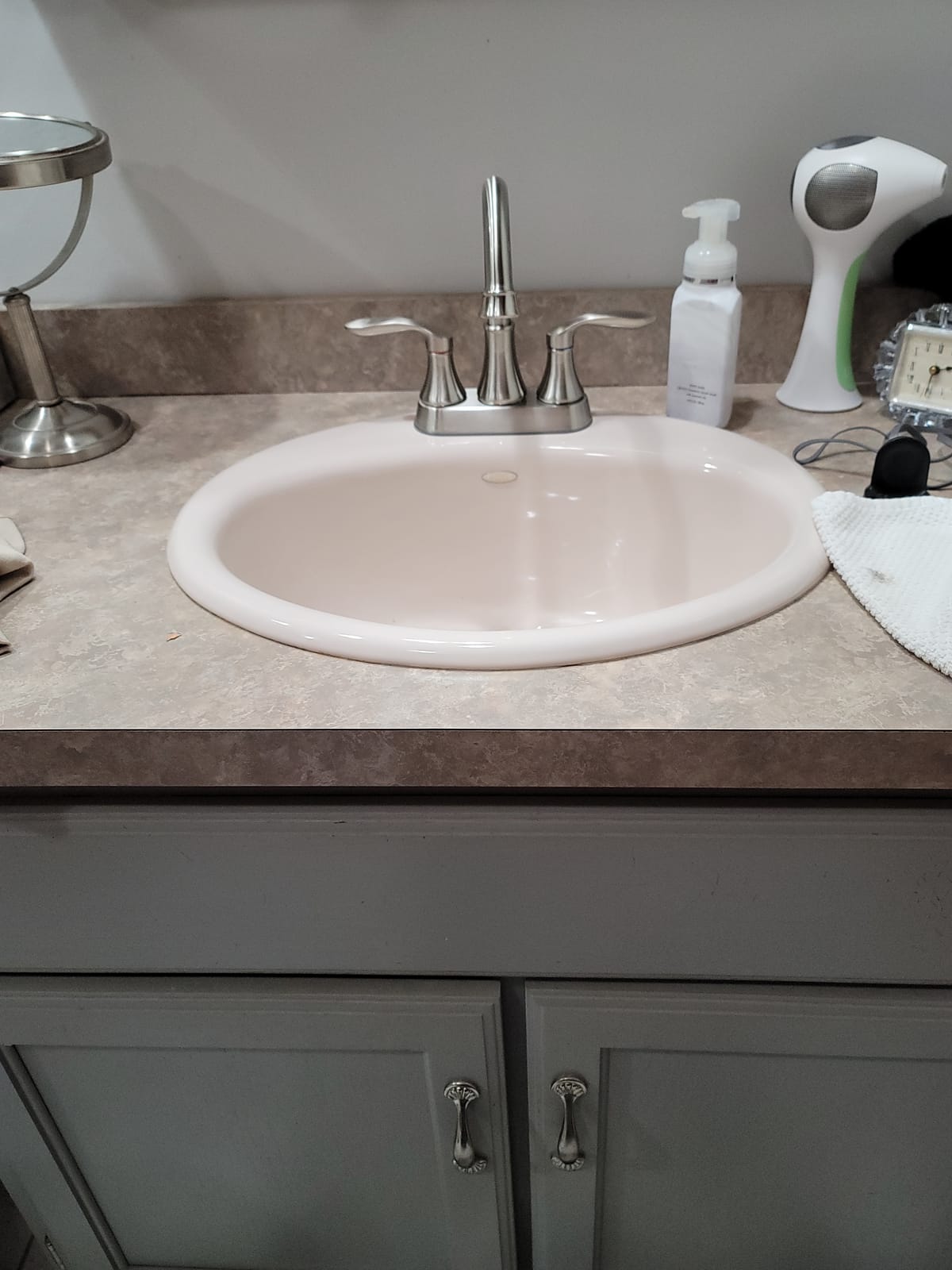 Friho 8 Inch Widespread 3 Hole Bathroom Faucet, Brushed Nickel Lead-Free 2-Handle Vanity Faucet with Swivel Spout, Pop-up Drain & Supply Hoses customer photo 1