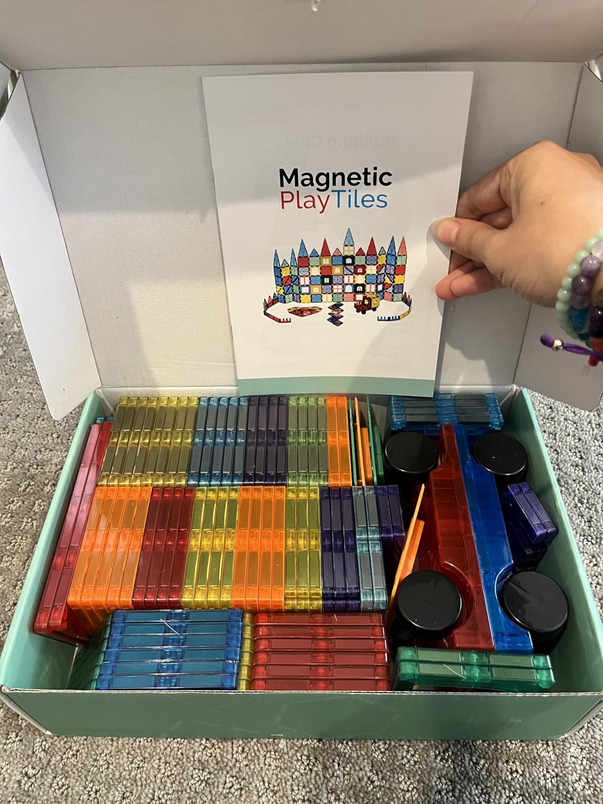 FNJO Magnetic Tiles, 100PCS Building Blocks, STEM Magnets Building Toy Set, Preschool Kindergarten Construction Stacking Toy, School Teacher Supplies, Classroom Must Haves customer photo 1