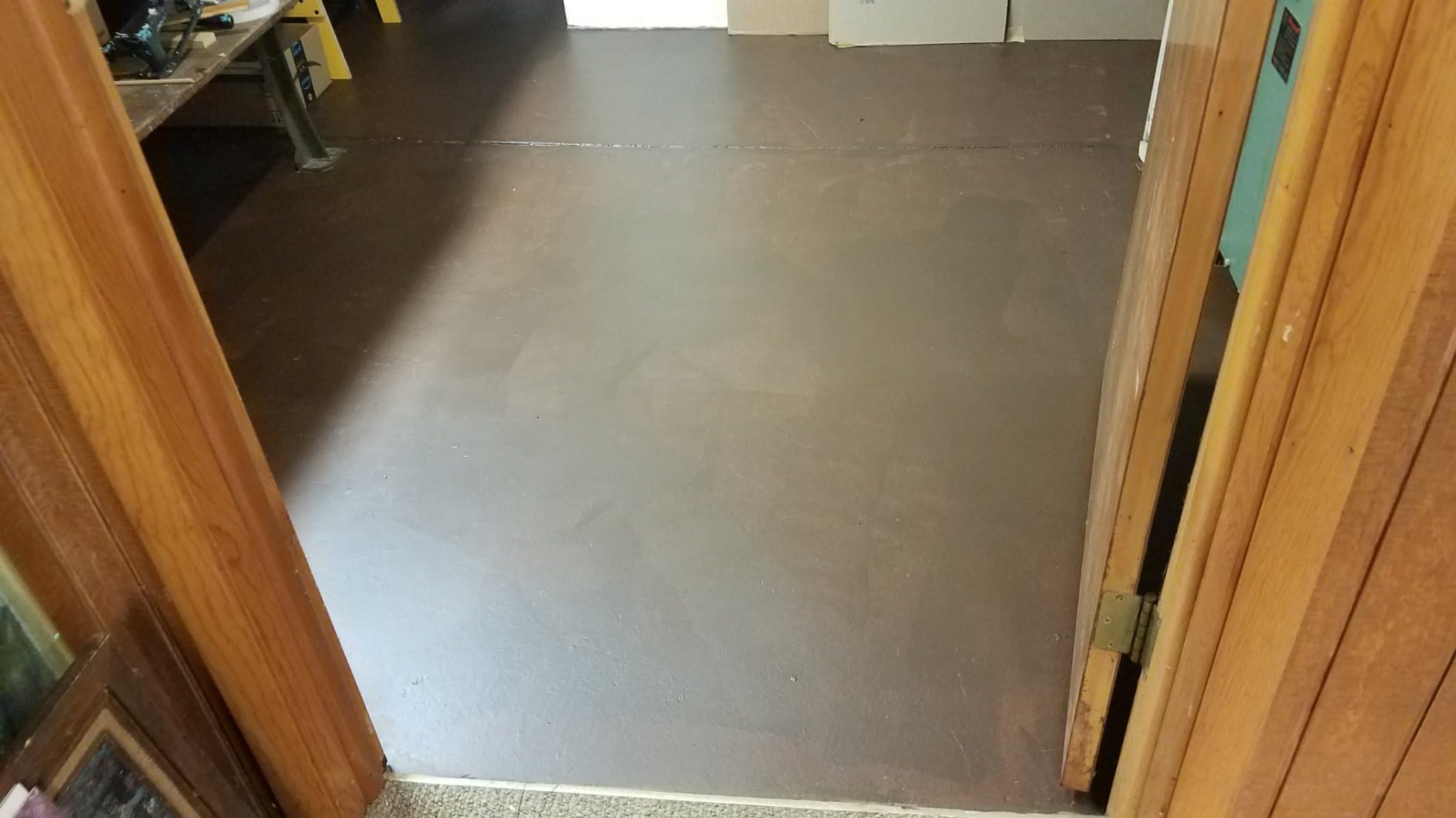 Glidden Grab-N-Go Porch and Floor Interior/Exterior Paint, 1 Gallon, Satin, Dark Gray, 128 Fl Oz (Pack of 1) customer photo 2