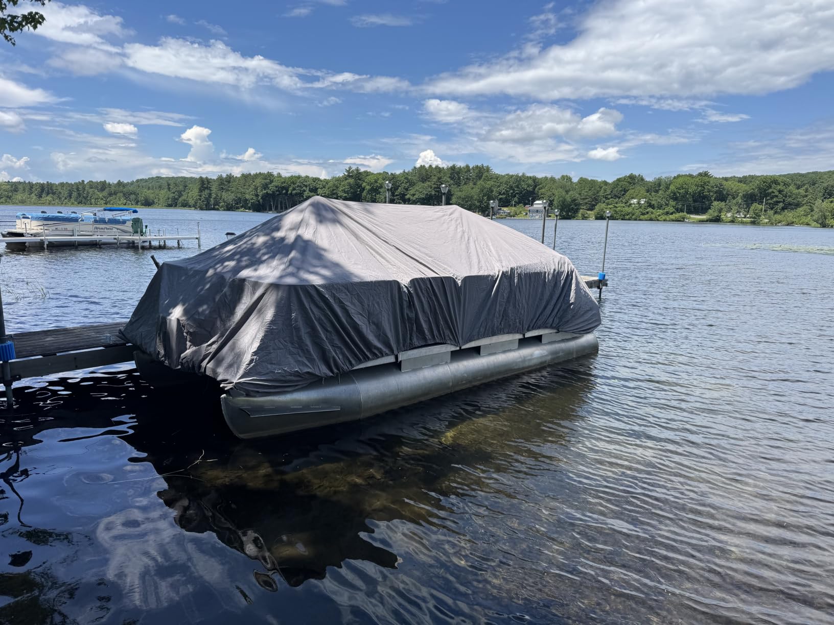 Solim 22-24FT Pontoon Boat Cover, 1200D Heavy Duty Waterproof, UV Resistant | Marine Grade Oxford Fabric, Tear Resistant, Double Stitching, Elastic Hem, Adjustable Tie-down Straps, Fits Up to 8.5 Ft Beam customer photo 1