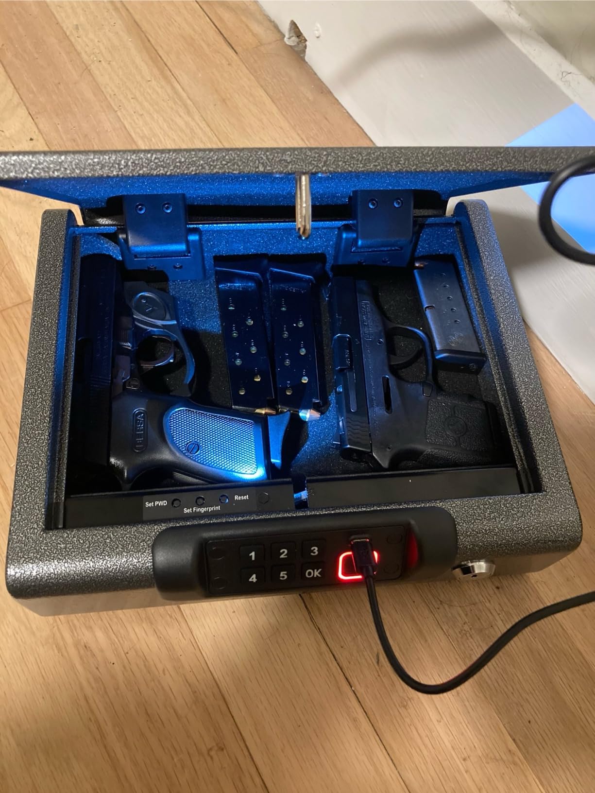 BILLCONCH Gun Safe,Biometric Fingerprint Gun Safe for Handgun Pistol Safes customer photo 1