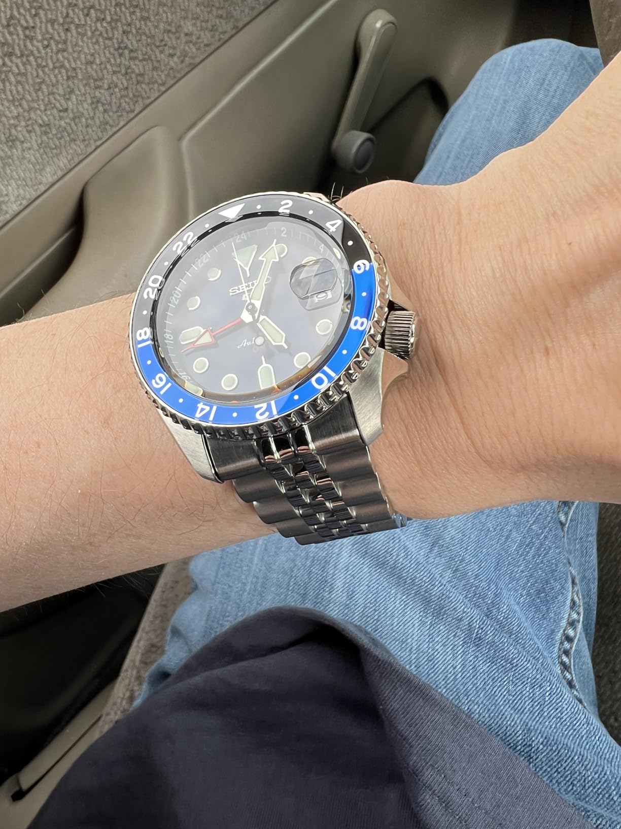 Seiko SSK003 Automatic Watch for Men - 5 -Sports - Blue Dial with Date Calendar and Luminous Hands & Markers and Black & Blue GMT Bezel, 100m Water-Resistant customer photo 1