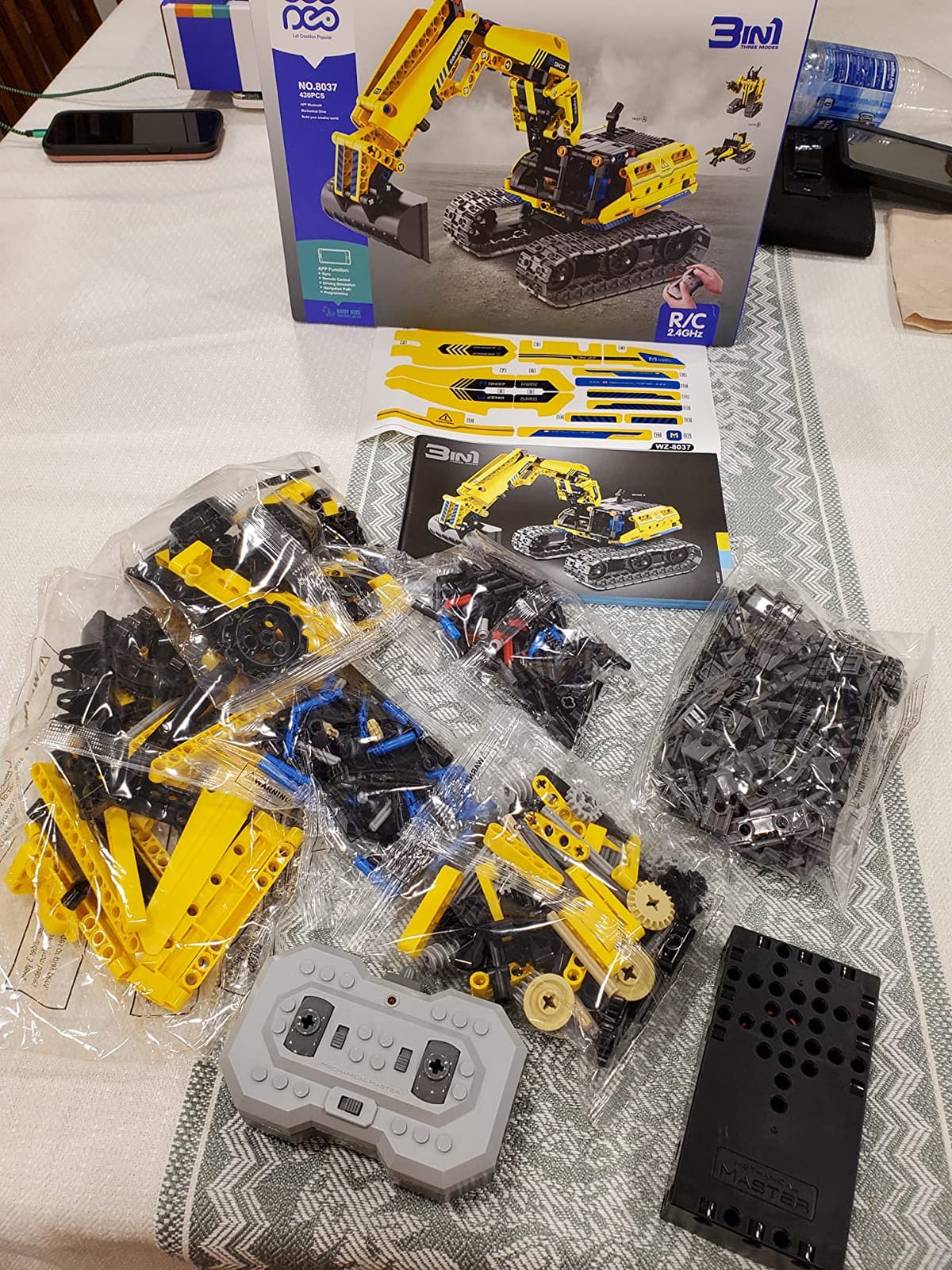 LECPOP 5-in-1 STEM Building Block Kit RC Robot Excavator Toys for Ages 8-13 customer photo 1