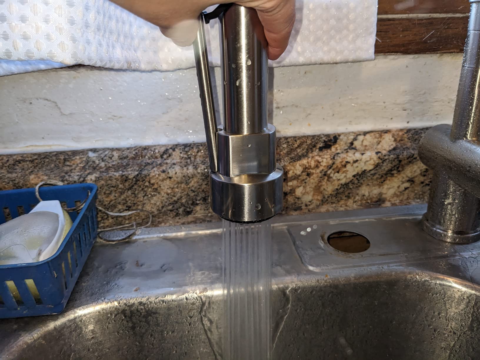VFAUOSIT Commercial Kitchen Faucet with Pull Down Sprayer, Matte Black customer photo 1
