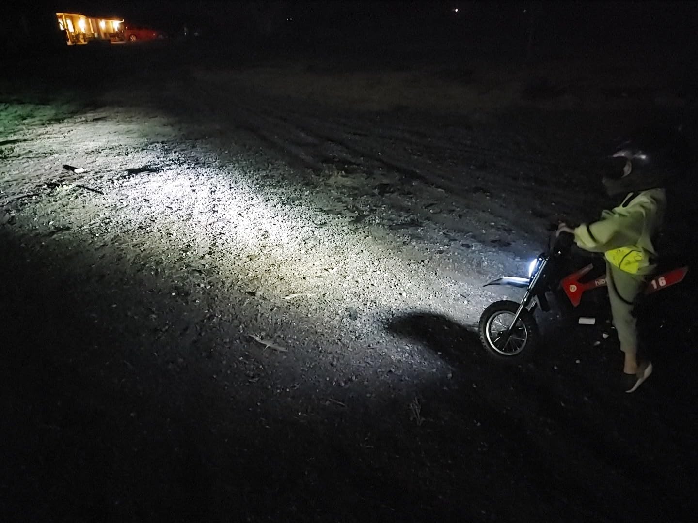Hiboy DK1 36V Electric Dirt Bike for Kids, 300W & 15.5 MPH, Ages 3-10 customer photo 2