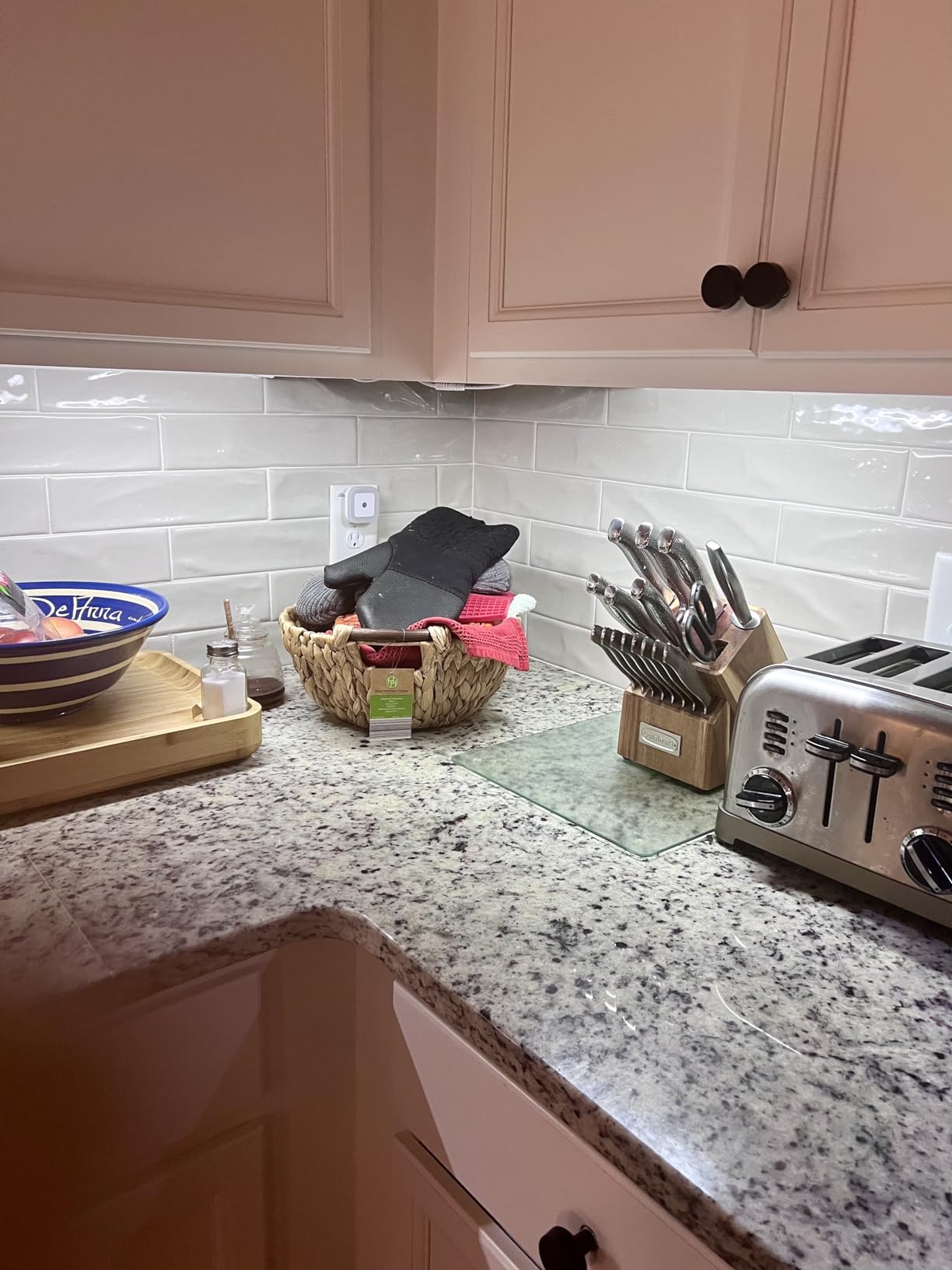 Plug-in Under Cabinet Lighting, Dimmable Counter Lights for Kitchen, 2pcs 12 Inch, Cold White 6000K Linkable USB Led Closet Light, Wired Indoor Night Lights Bar for Desk, Sink,Workbench customer photo 1