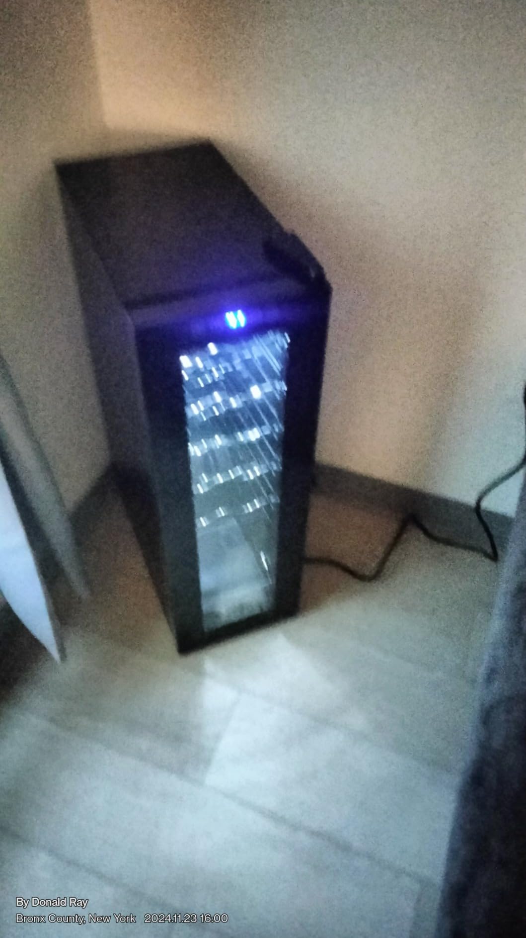 Winado 12 Bottle Compressor Wine Cooler Refrigerator customer photo 2