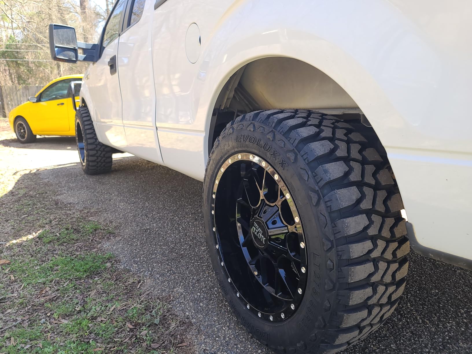 Evoluxx Rotator M/T LT275/70R18 Mud Terrain 125/122Q E (10 Ply) Tire customer photo 1