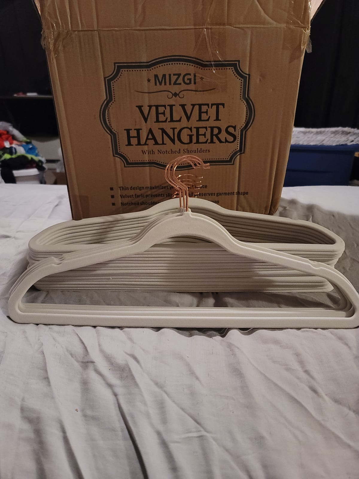 MIZGI Ivory Velvet Hangers 60 Pack Non Slip Heavy Duty Rose Gold Hooks customer photo 1