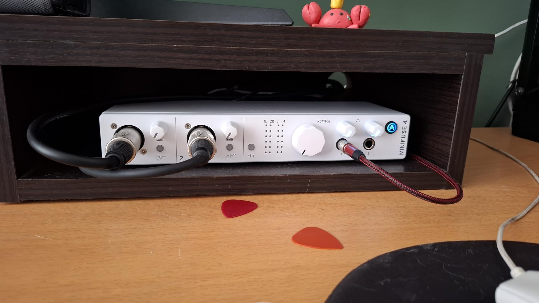 Arturia MiniFuse USB Audio & MIDI Interface, MiniFuse 4 customer photo 1