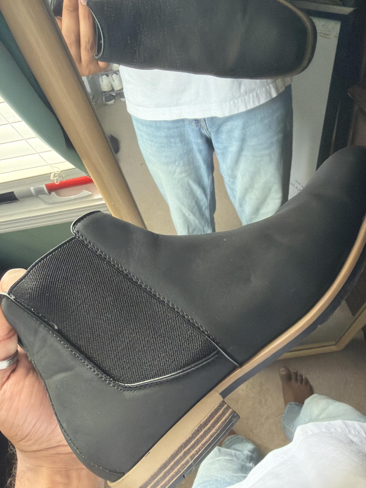 Amazon Essentials Men's Leather Chelsea Boot customer photo 2