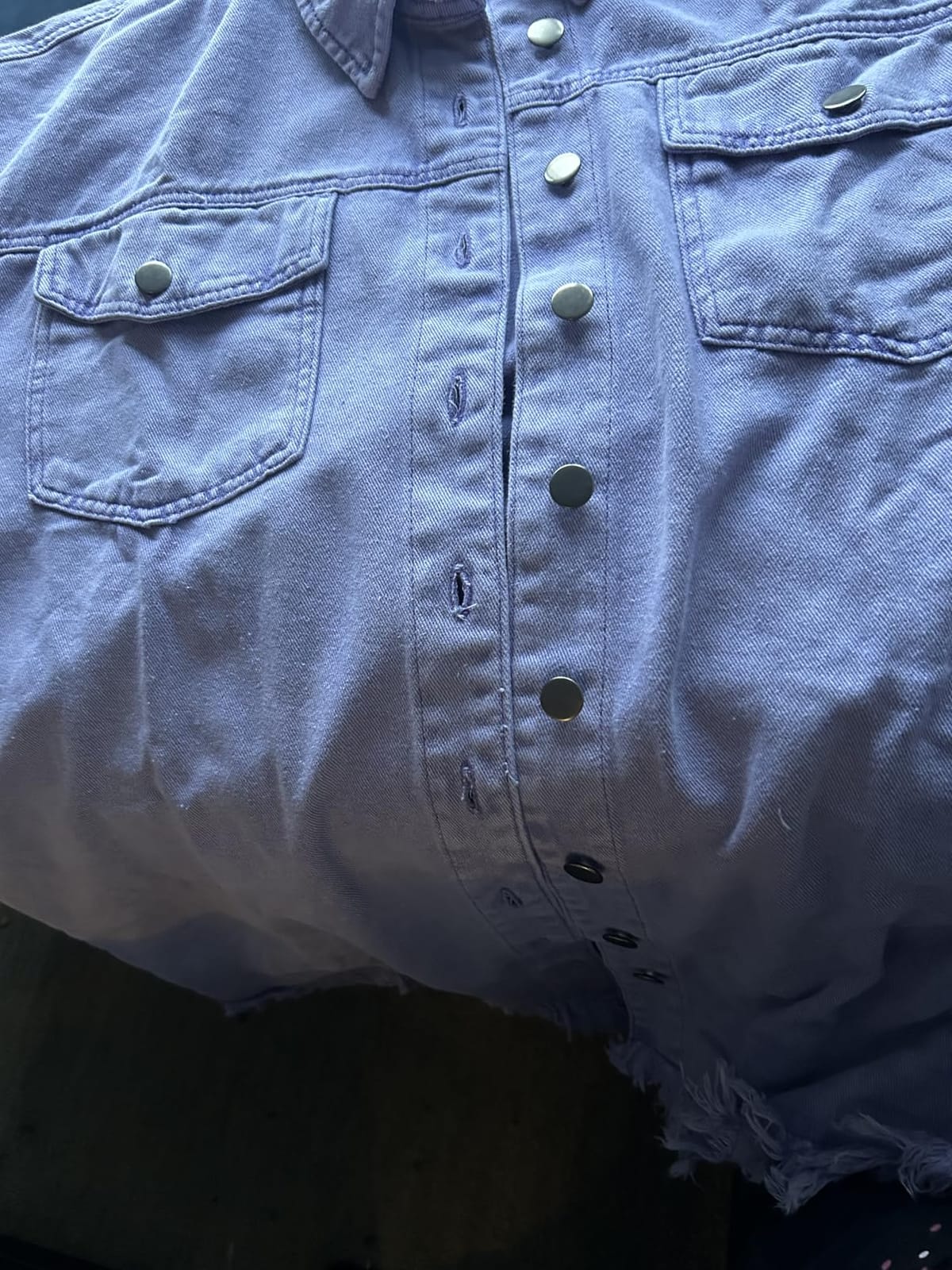 Vetinee Women's Oversized Button Up Frayed Hem Denim Shacket Jean Jacket customer photo 1