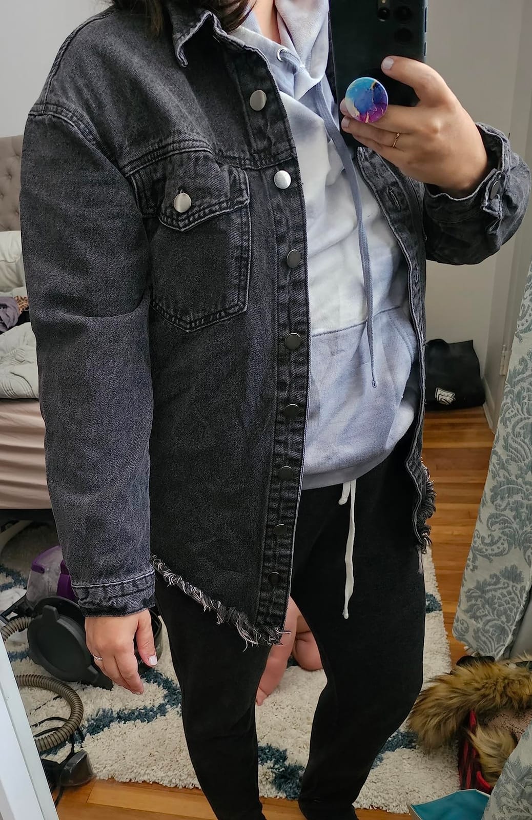 Vetinee Women's Oversized Button Up Frayed Hem Denim Shacket Jean Jacket customer photo 2