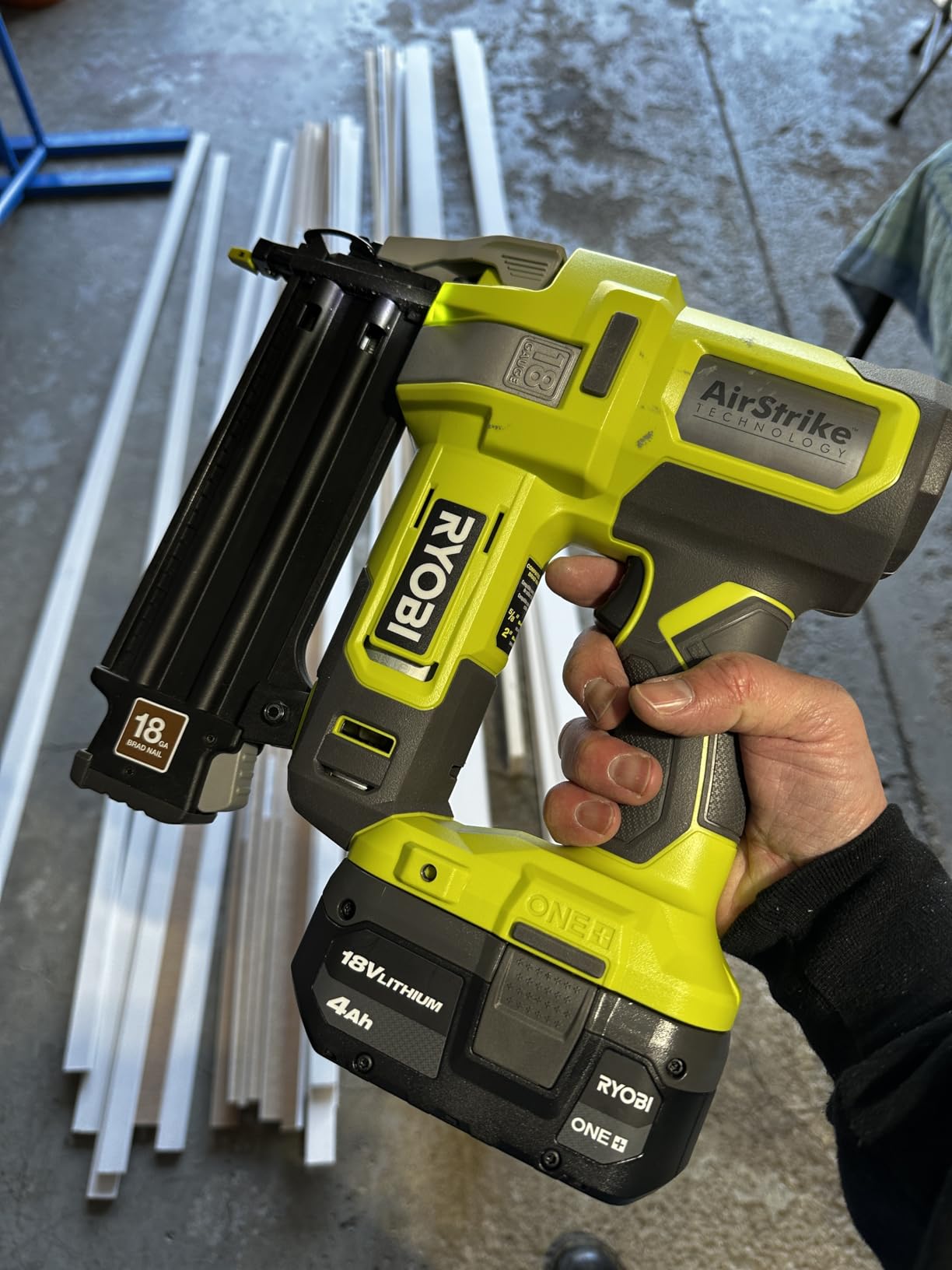 Ryobi 18V ONE+ 18-Gauge Cordless Airstrike Brad Nailer (Tool Only) P321 | Battery and Charger Sold Separately customer photo 2