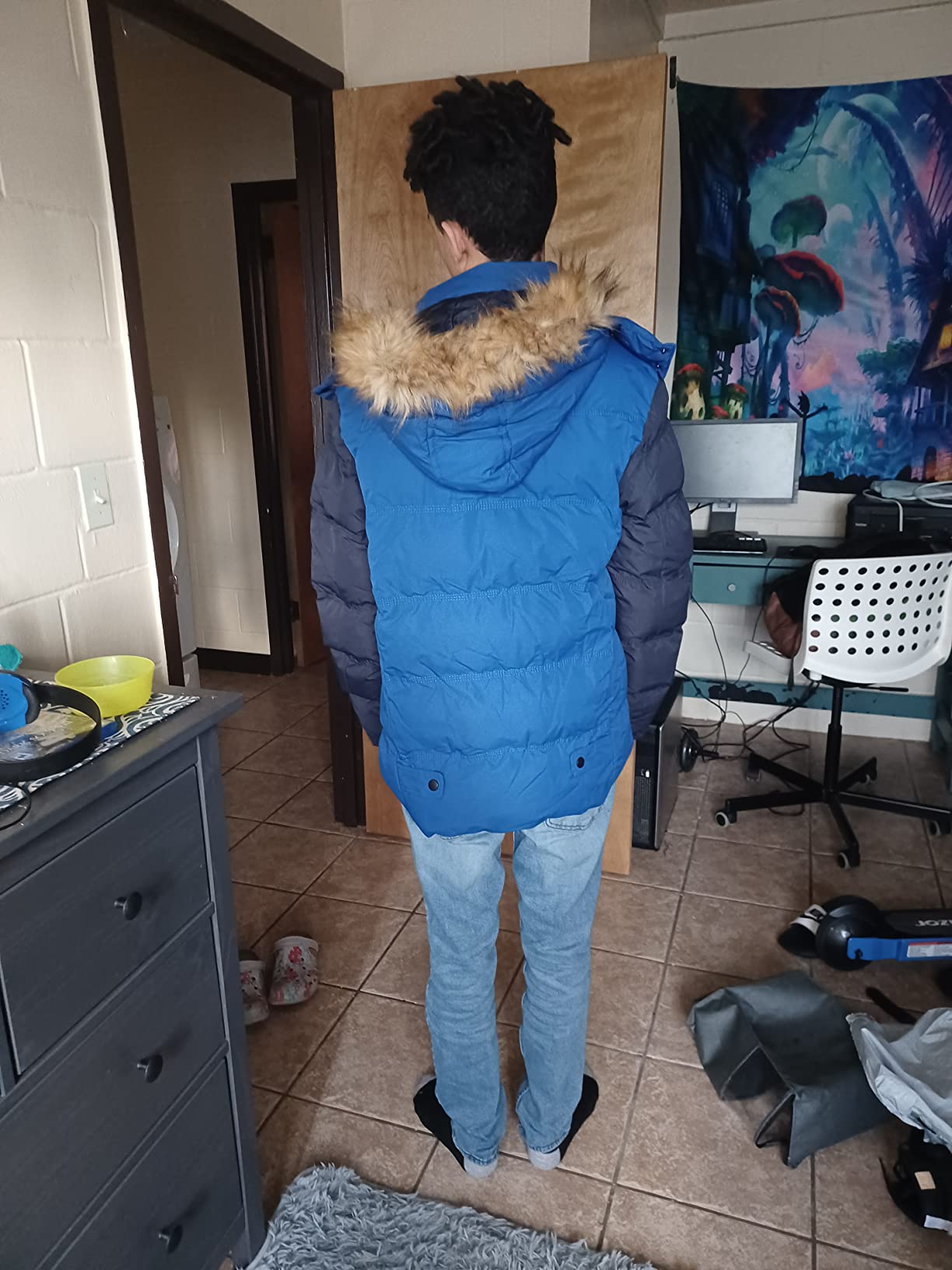 wantdo Men's Puffer Jacket Warm Padded Winter Coat with Detachable Hood customer photo 1
