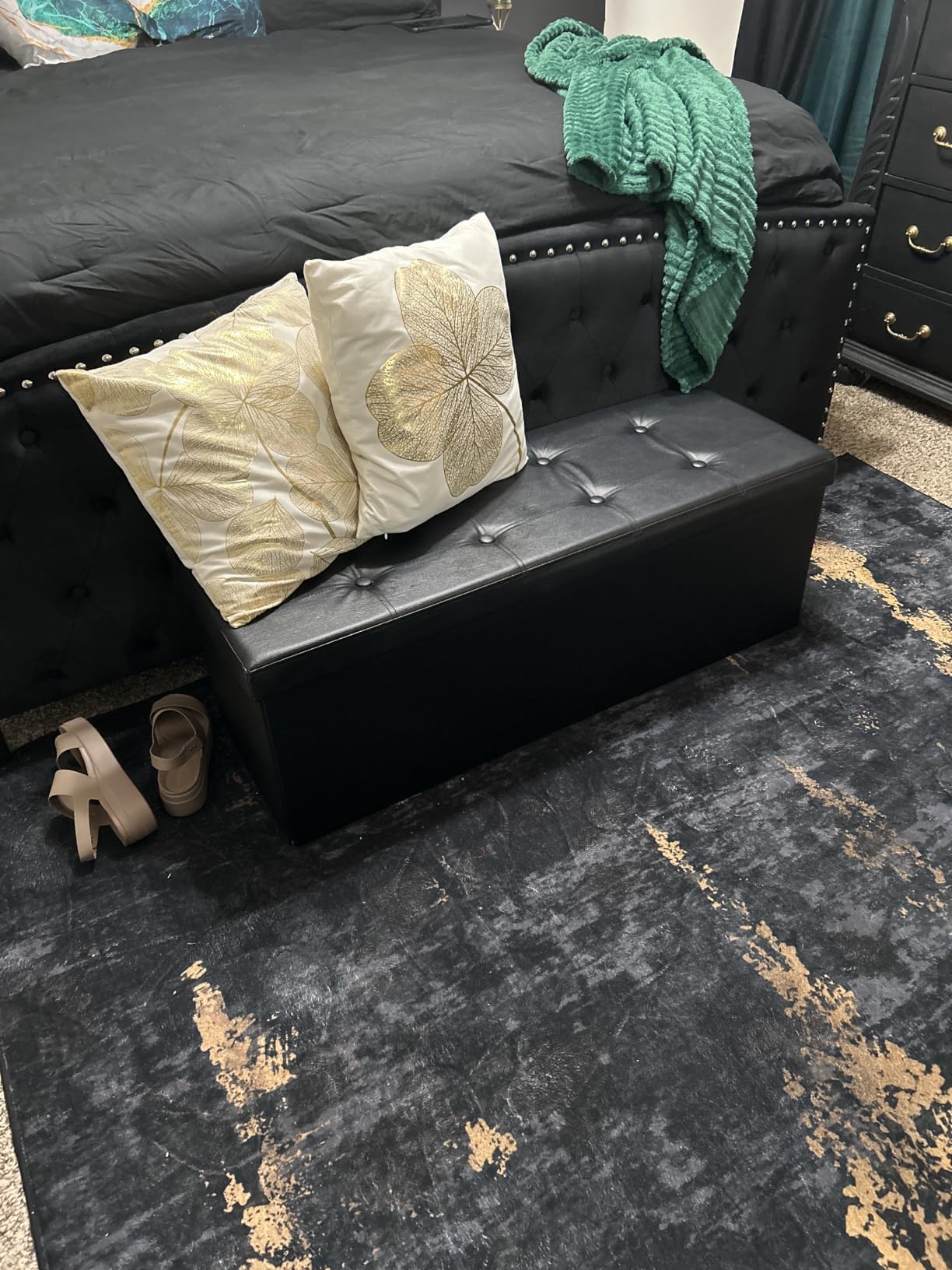 SONGMICS Storage Ottoman Bench, 43.3 Inches Folding Foot Rest Stool customer photo 1