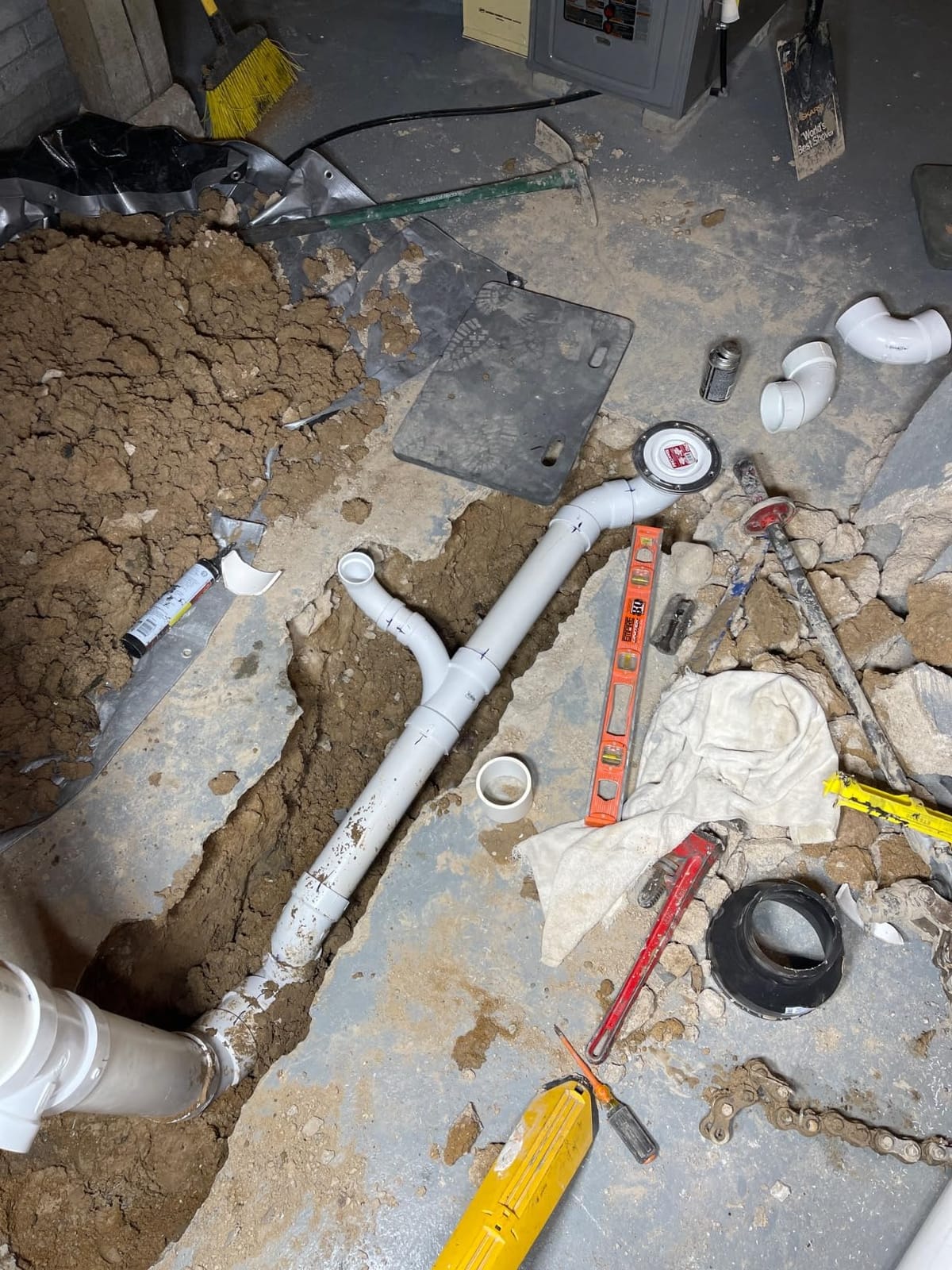 VEVOR Demolition Jack Hammer, 3500W Jack Hammer Concrete Breaker 1900 BPM Heavy Duty Electric Jack Hammer, 2pcs Chisel w/Gloves & 360°C Swiveling Front Handle for Trenching and Breaking Holes customer photo 2