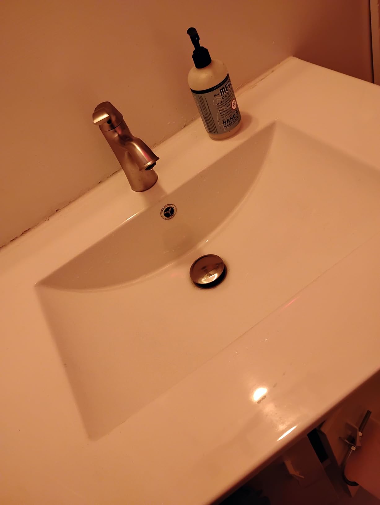 Lordear Undermount Bathroom Sink 21x13 Inch (Installation/Interior dimension: 18 4/5