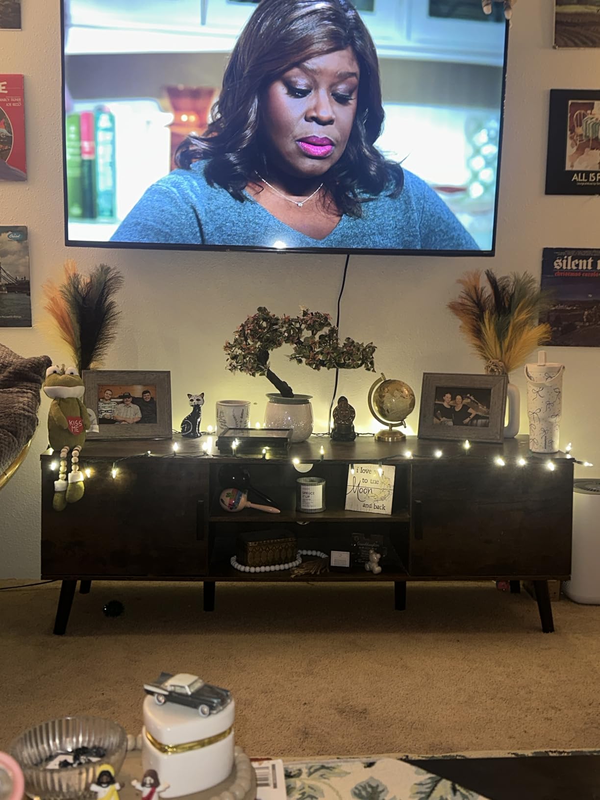 SUPERJARE TV Stand for 55 Inch TV, Entertainment Center with Adjustable Shelf, 2 Cabinets, TV Console Table, Media Console, Solid Wood Feet, Cord Holes, for Living Room, Bedroom, Rustic Brown customer photo 2